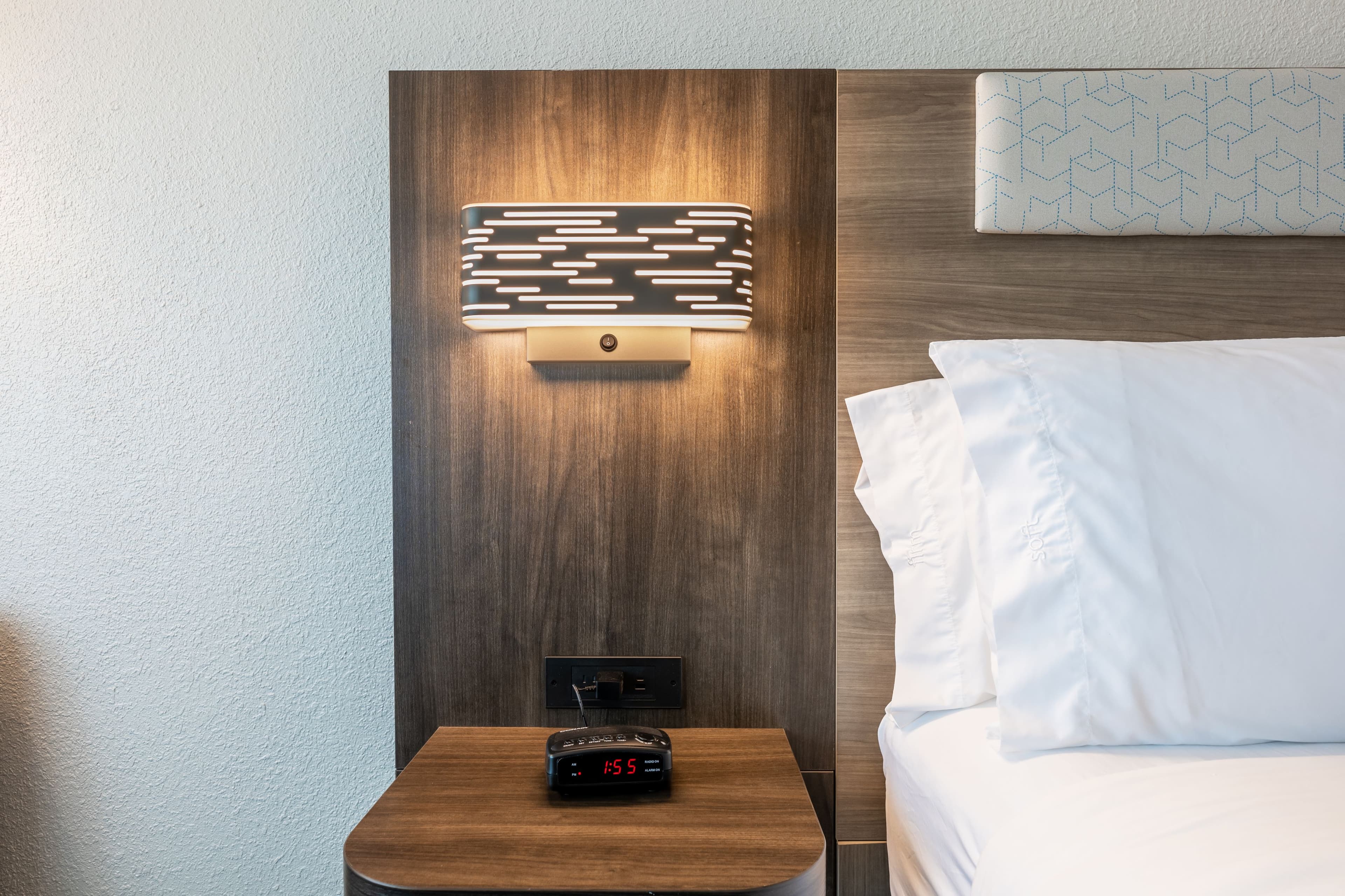 Holiday Inn Express Van Nuys — 10