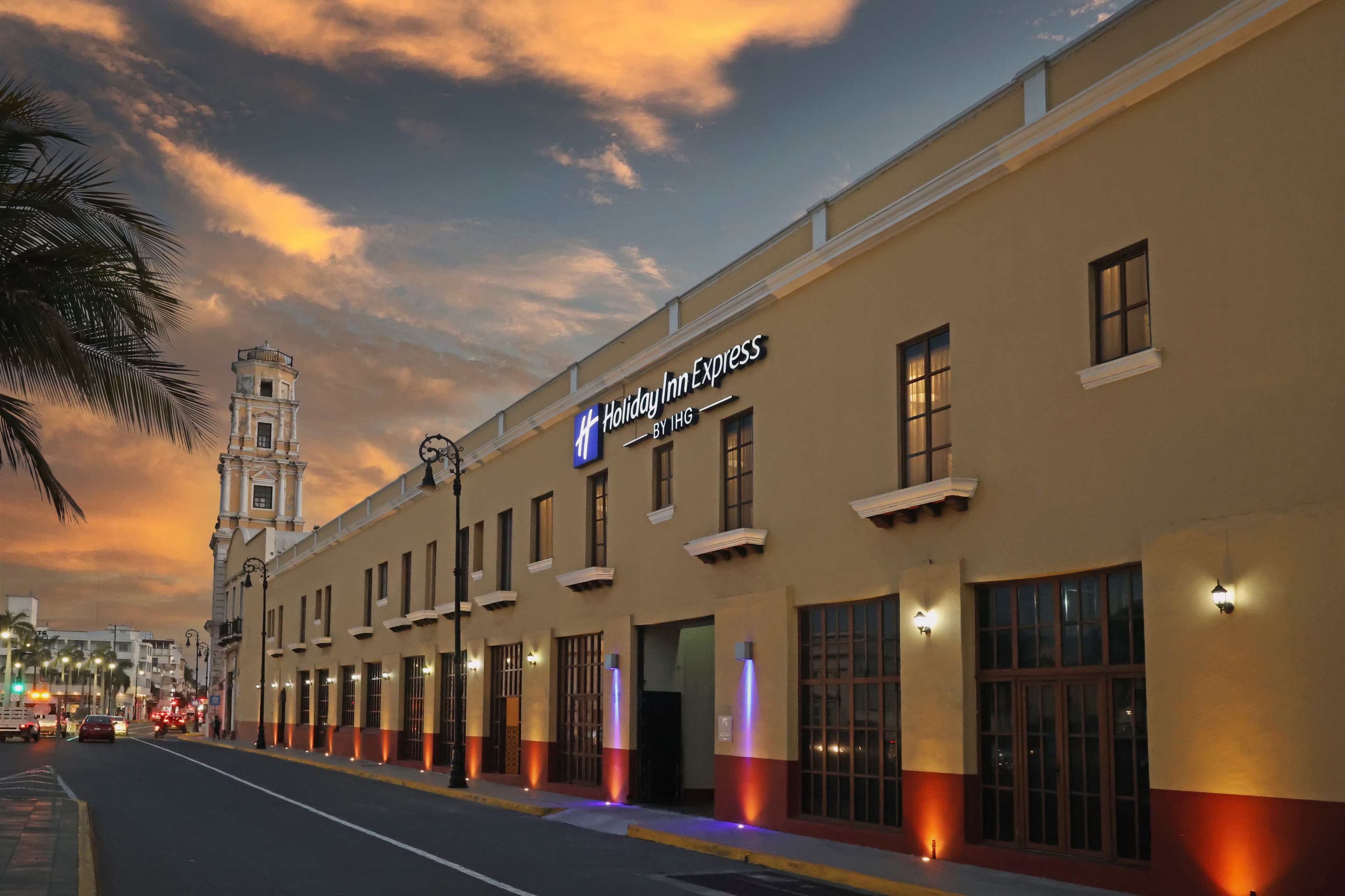 Holiday Inn Express Veracruz Centro Historico - Image 1
