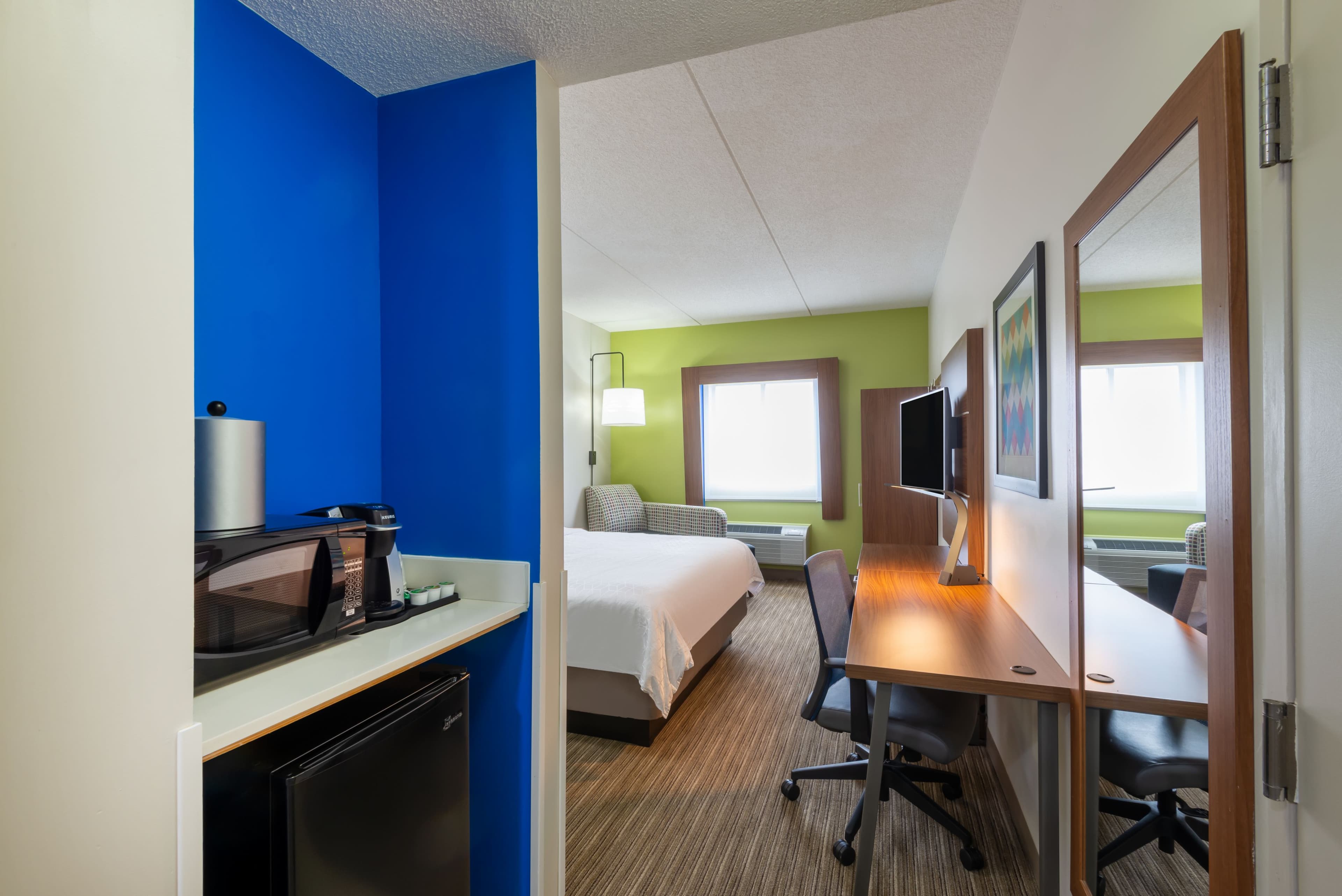 Holiday Inn Express Vermilion — 10