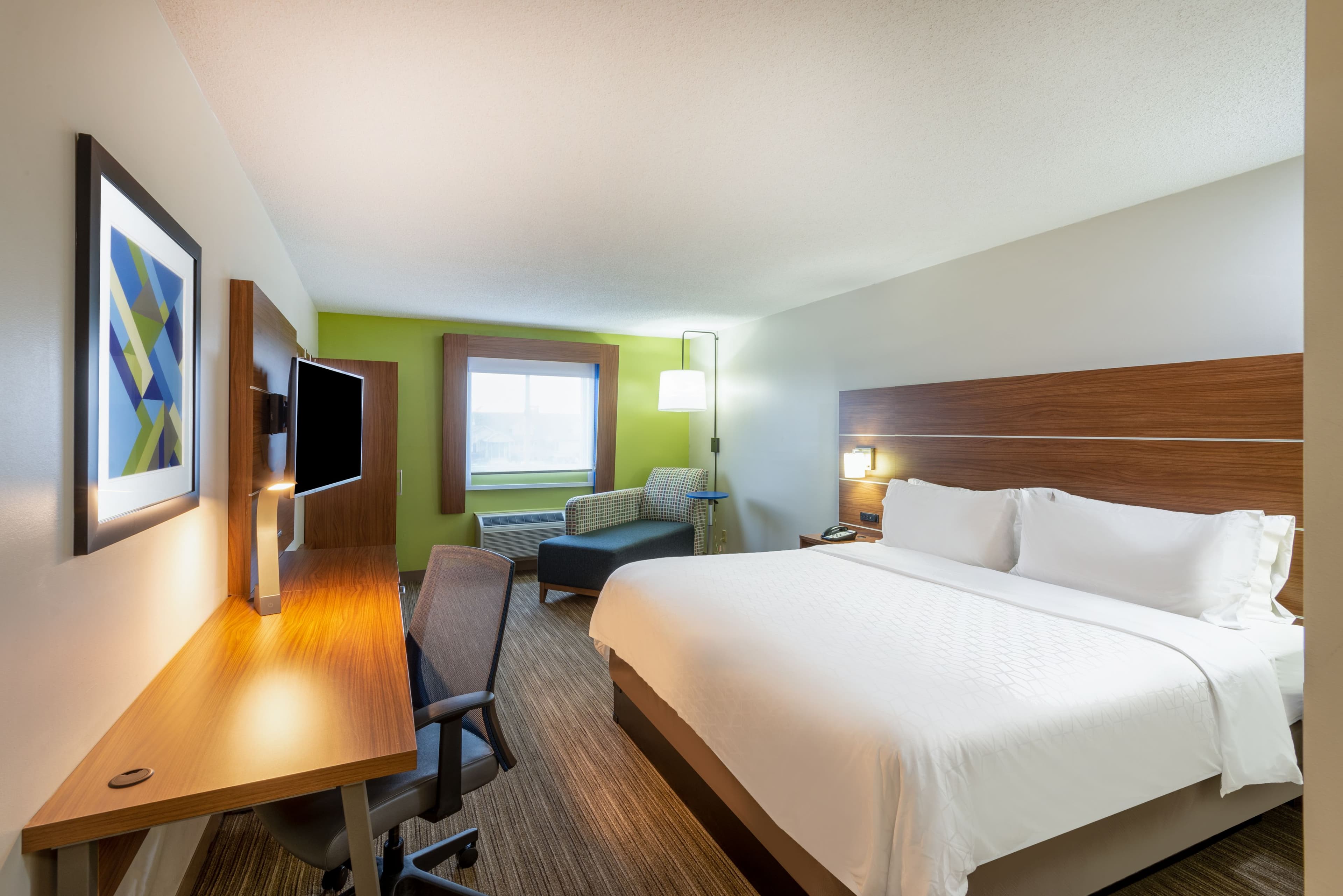 Holiday Inn Express Vermilion - Image 4
