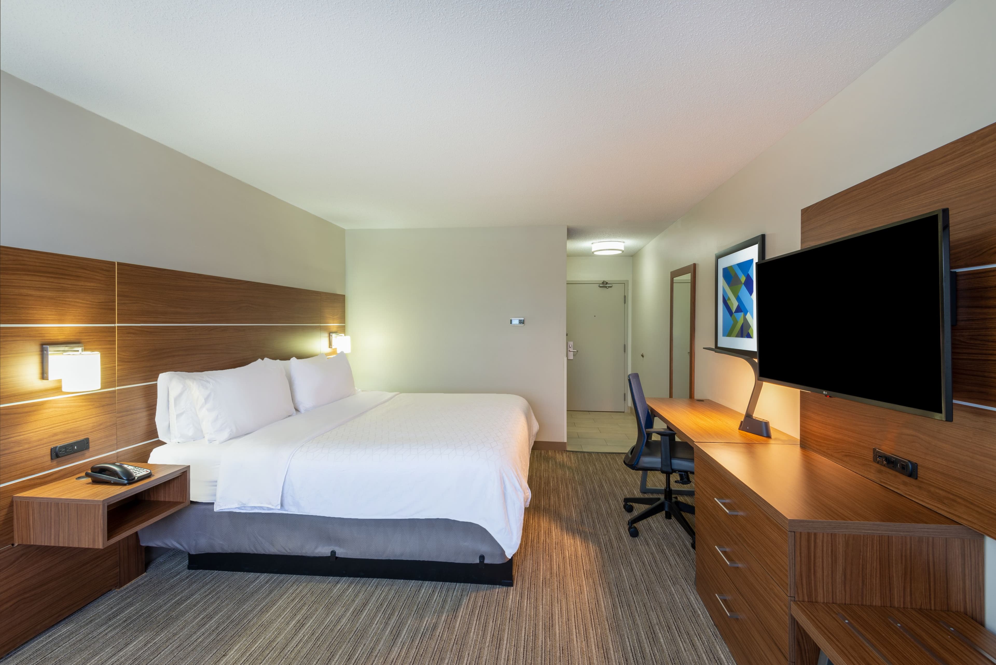 Holiday Inn Express Vermilion — 6