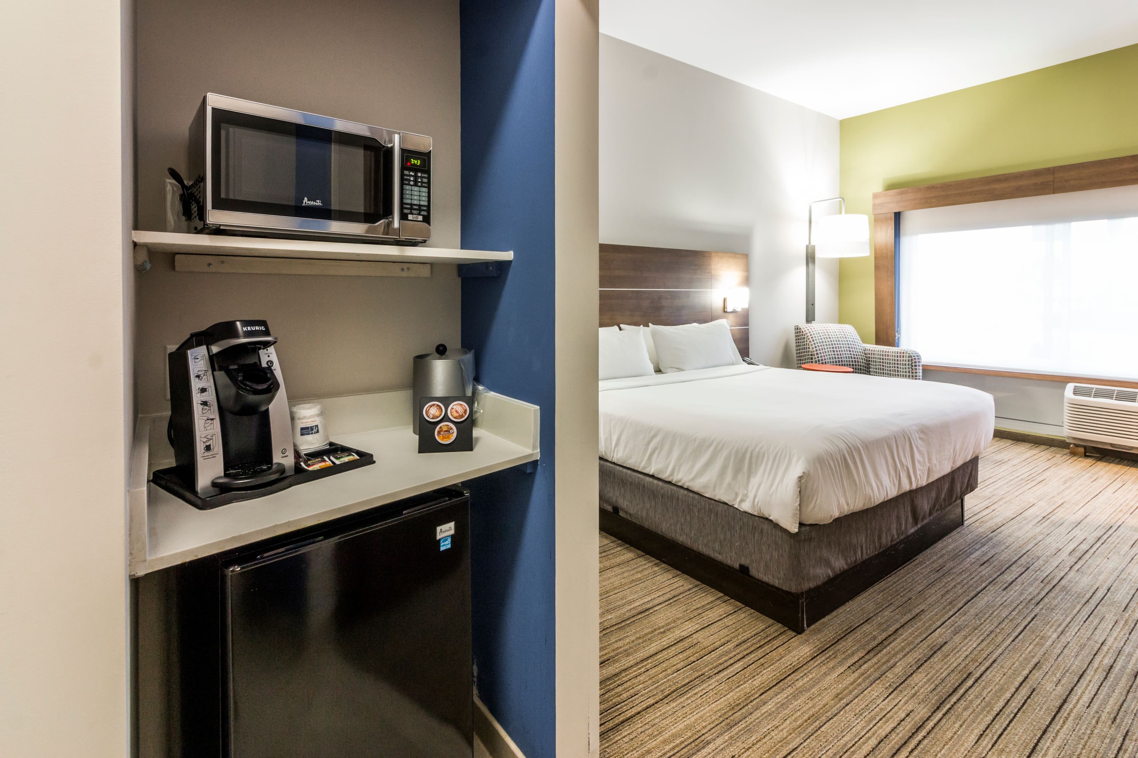 Holiday Inn Express Villa Rica — 11