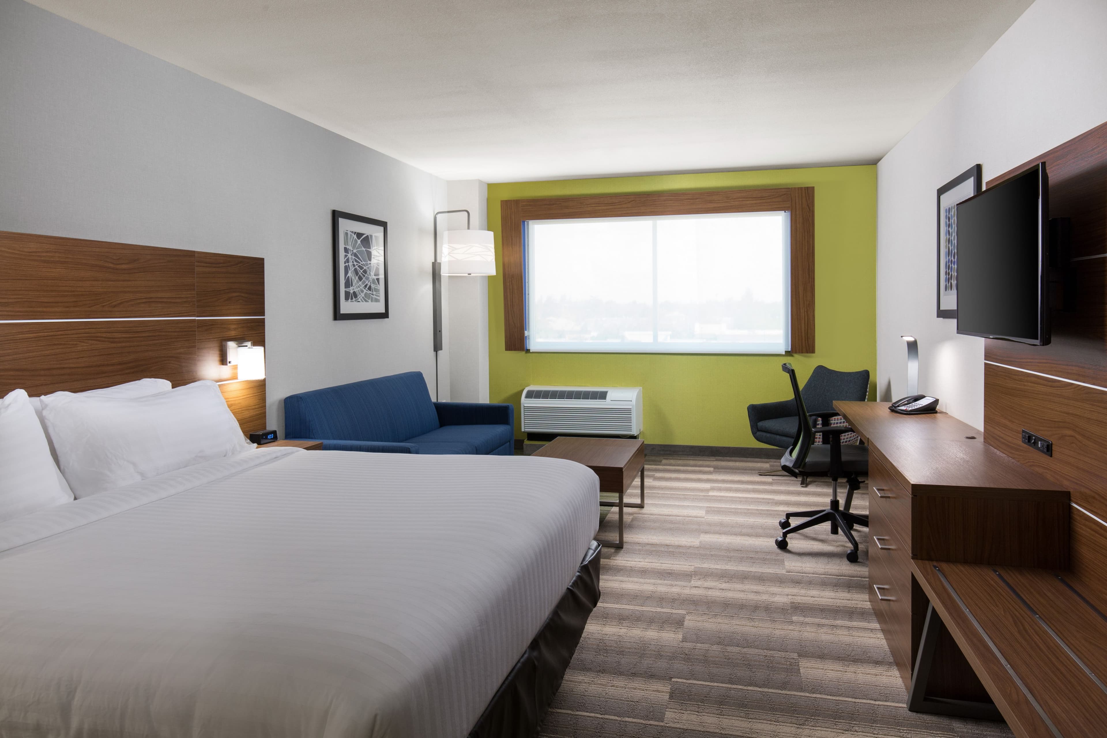 Holiday Inn Express Visalia - Sequoia Gateway Area - Image 5