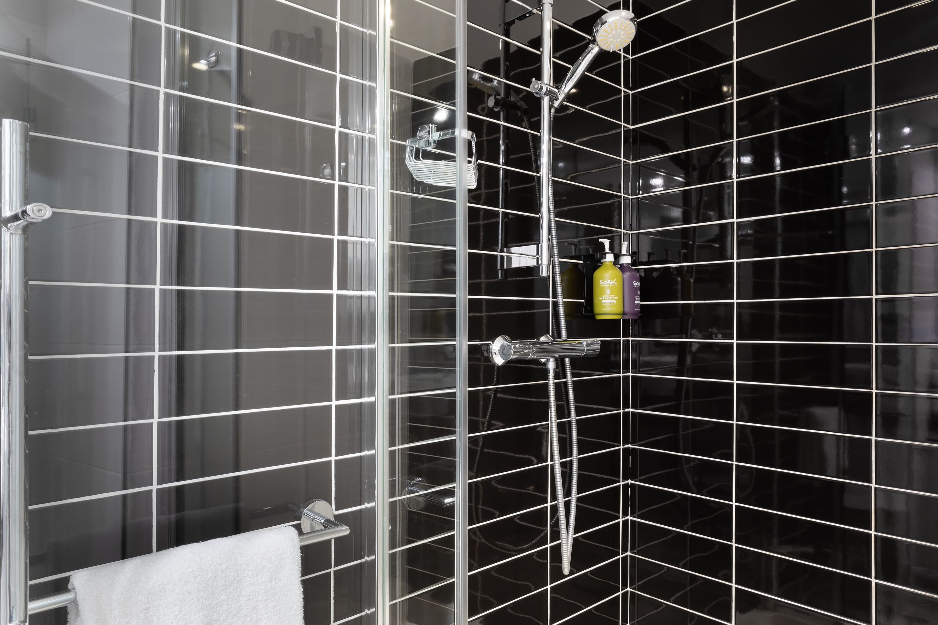 Holiday Inn Express Marseille Airport - Image 4