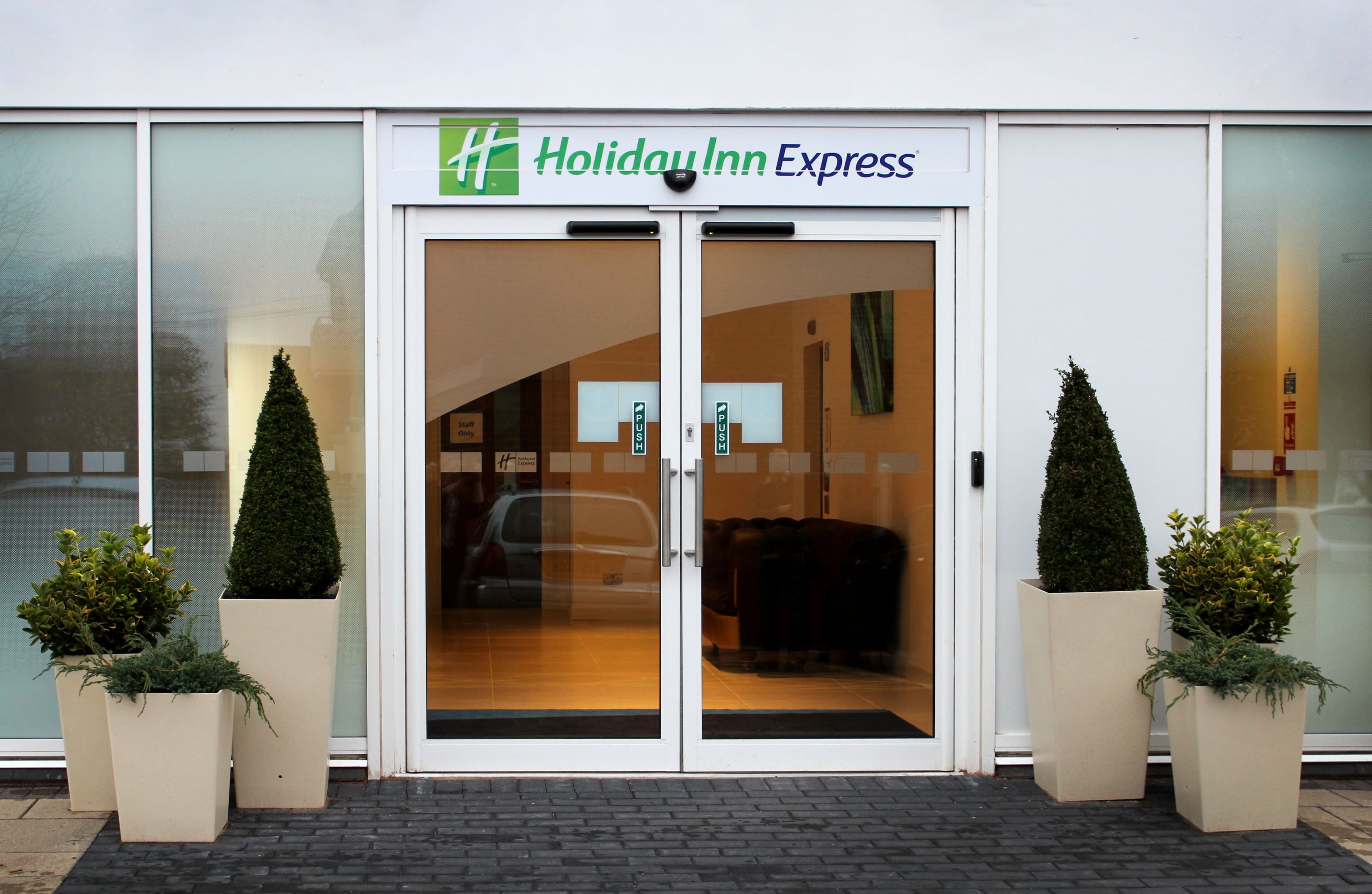 Holiday Inn Express Wakefield - Image 1