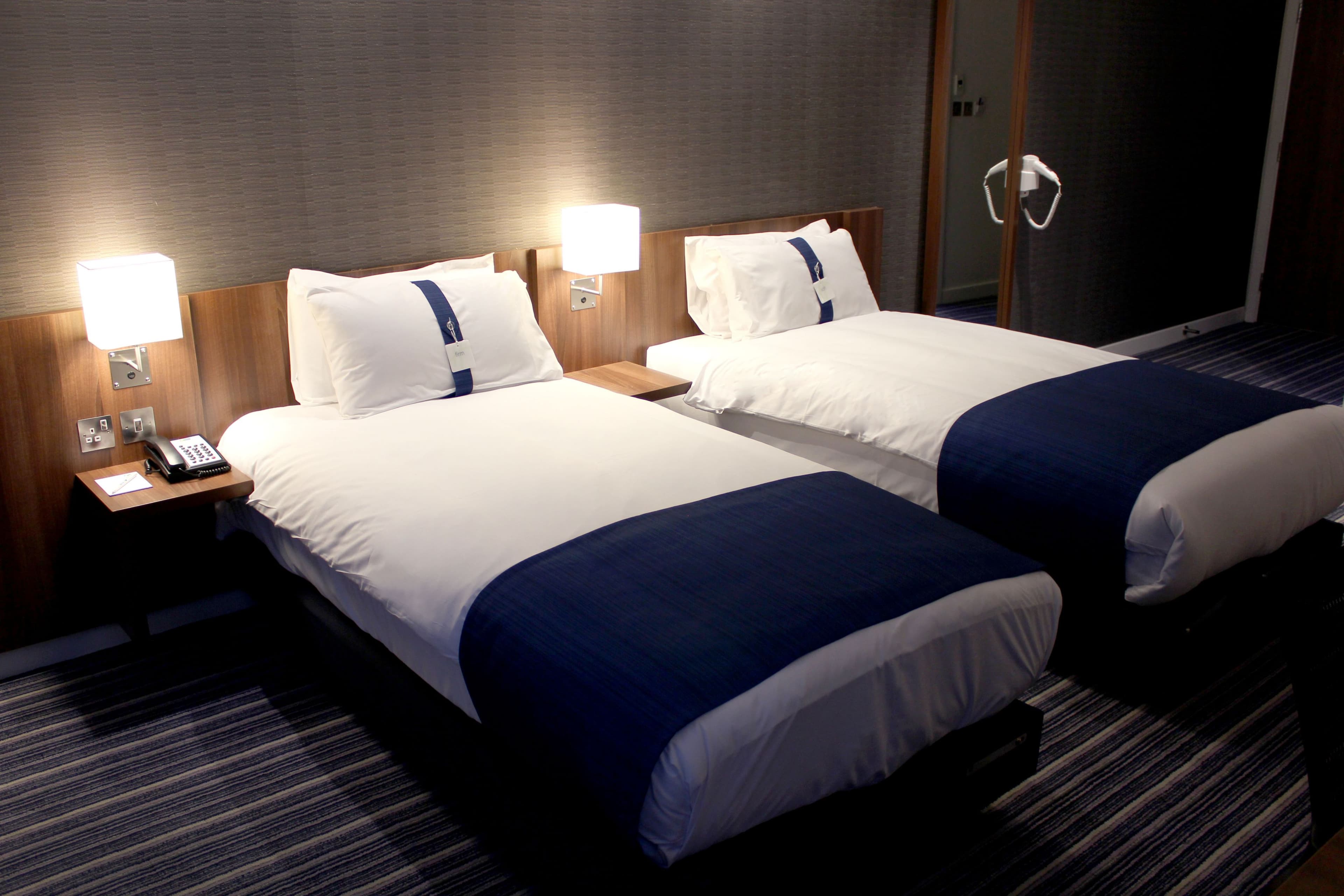Holiday Inn Express Wakefield — 22