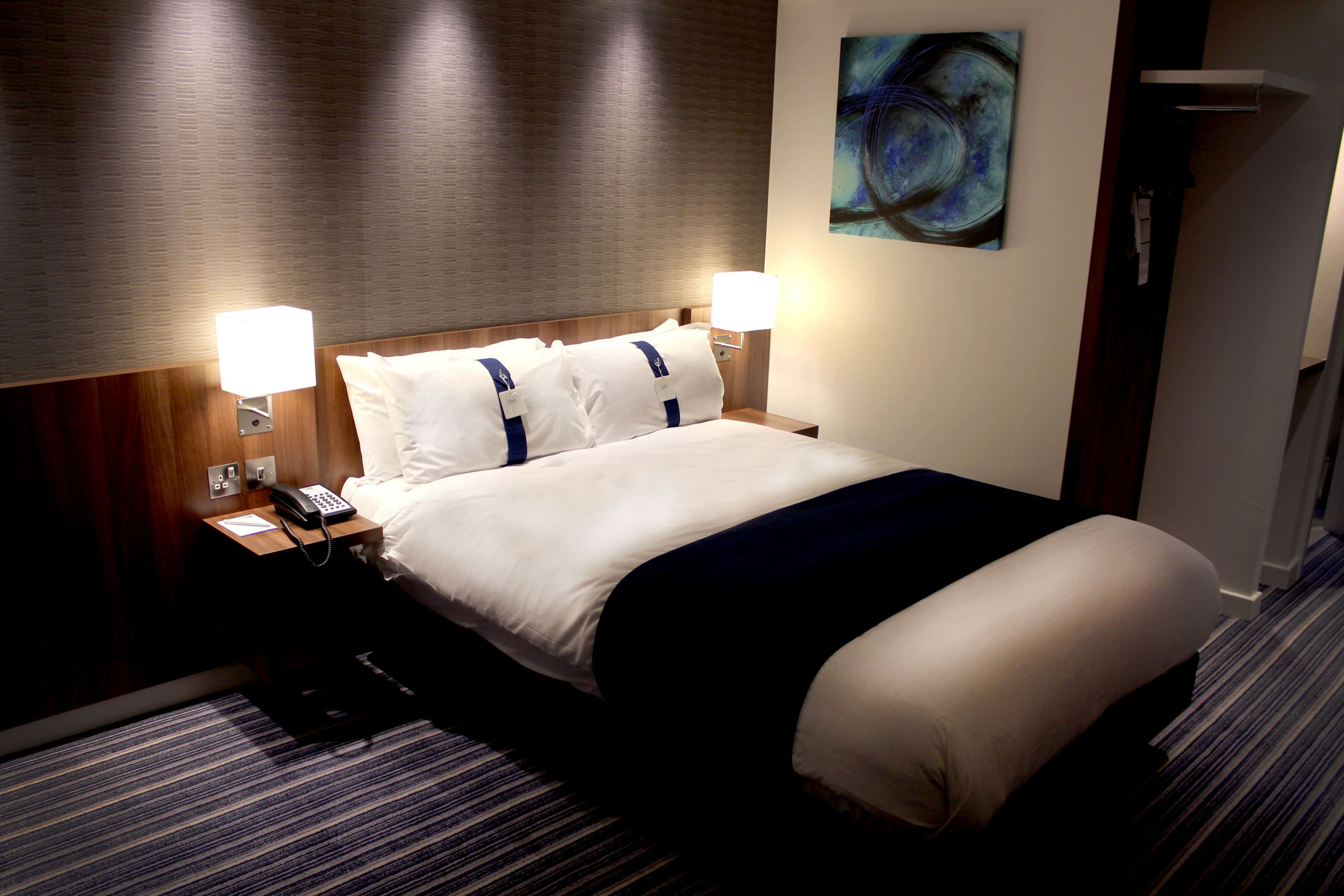Holiday Inn Express Wakefield — 12