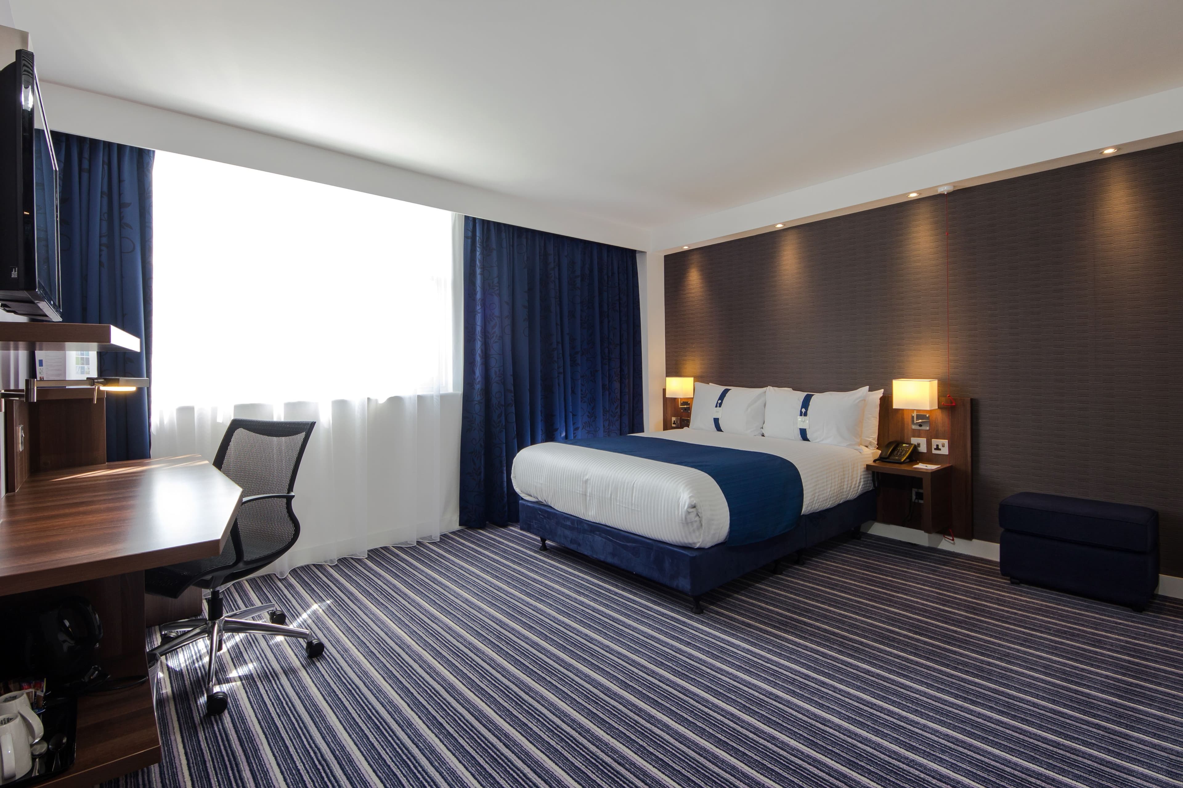 Holiday Inn Express Wakefield — 21