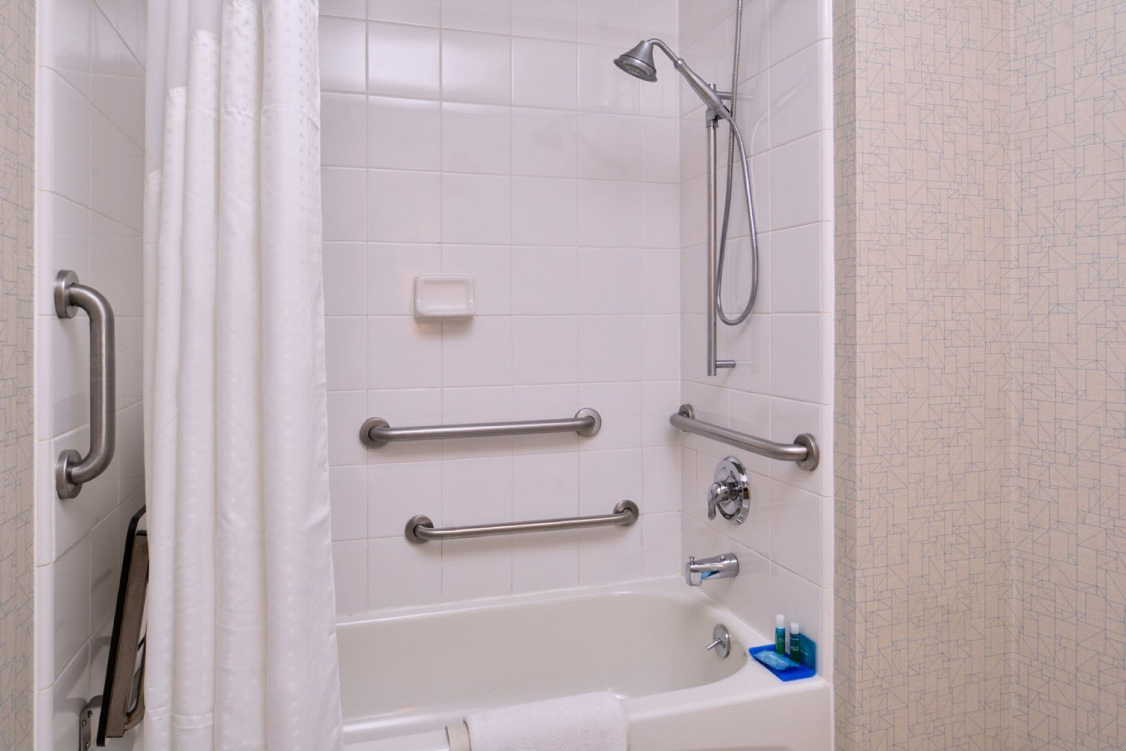 Holiday Inn Express Walnut Creek — 19
