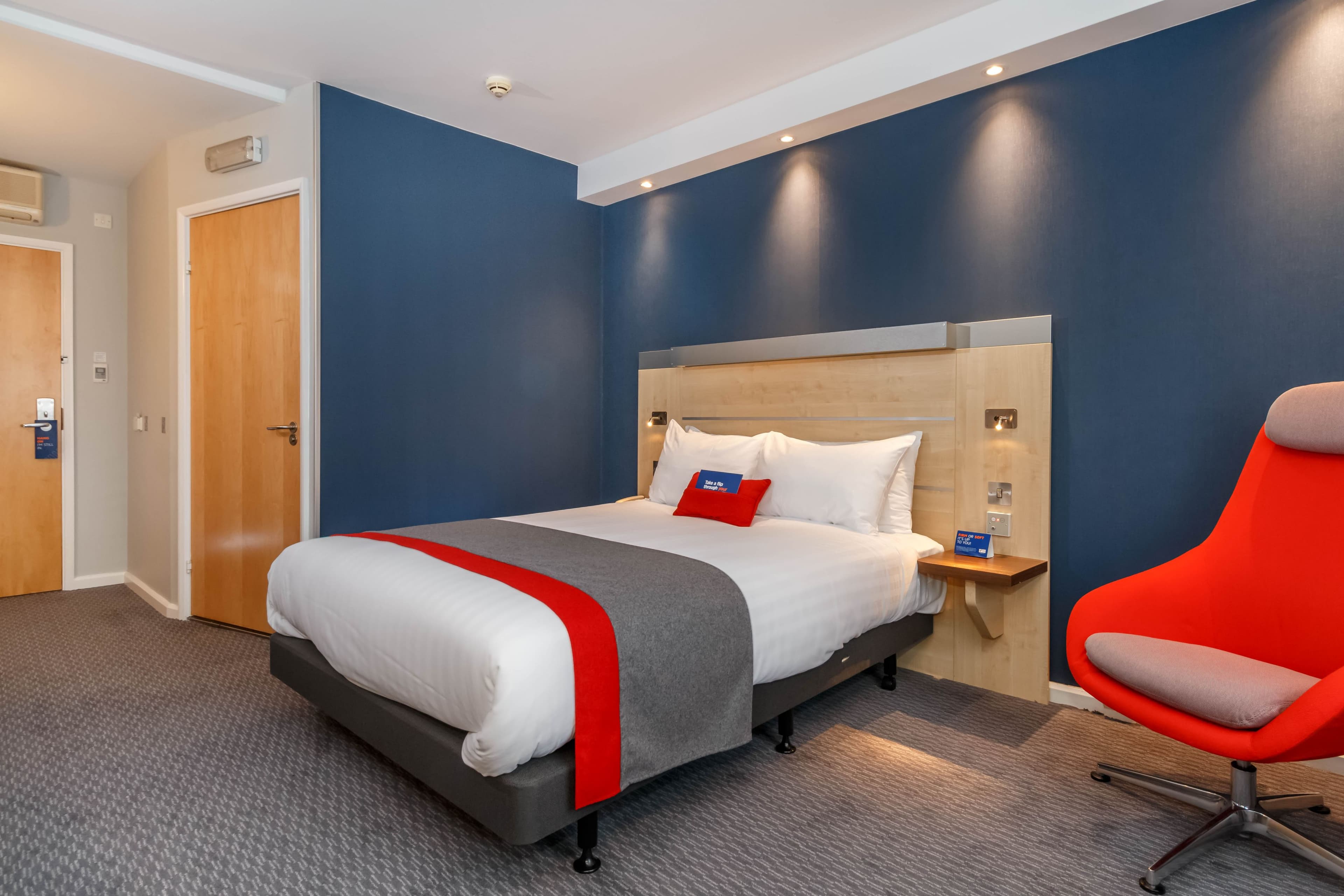 Holiday Inn Express Birmingham - Walsall — 7