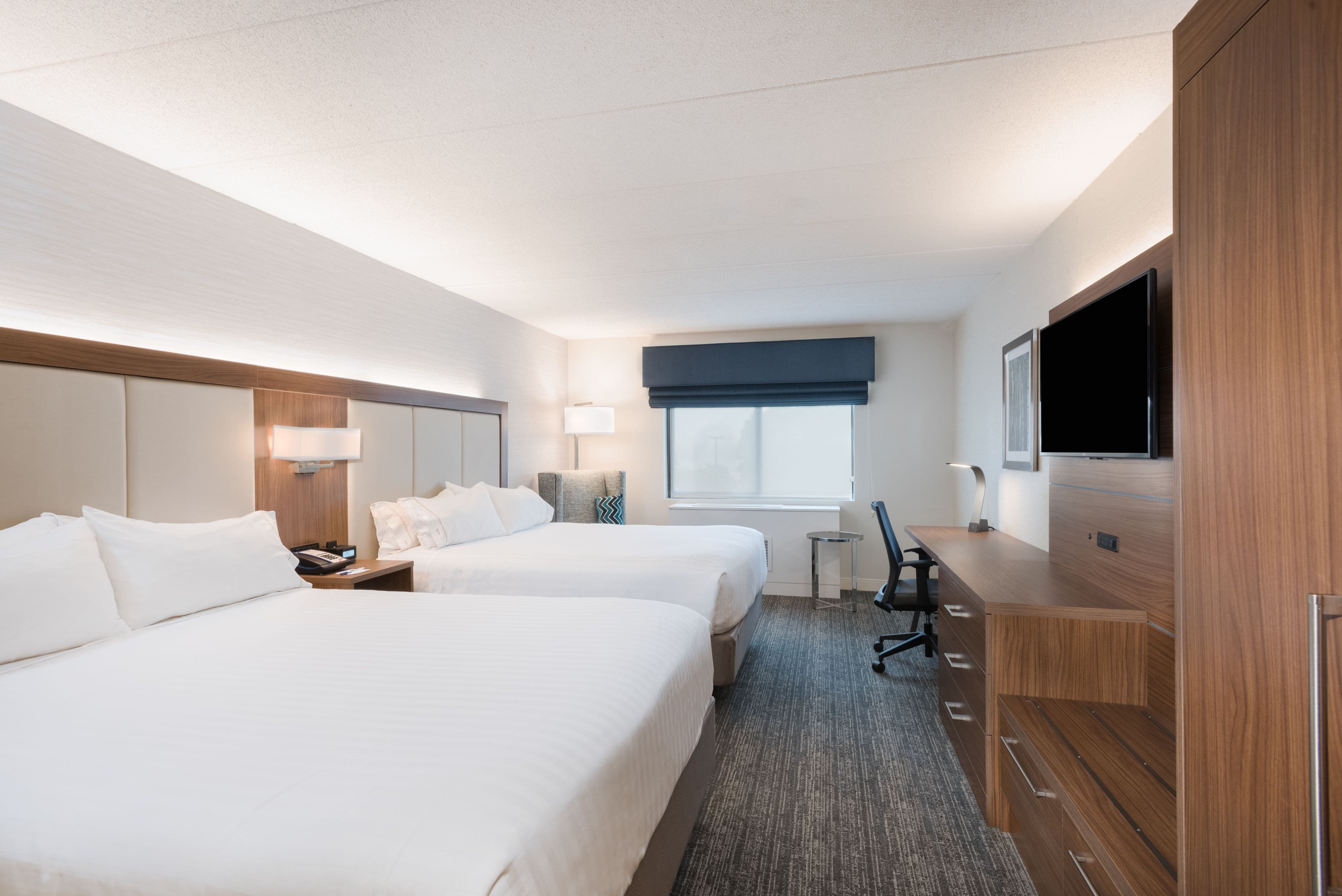 Holiday Inn Express Boston-Waltham — 16