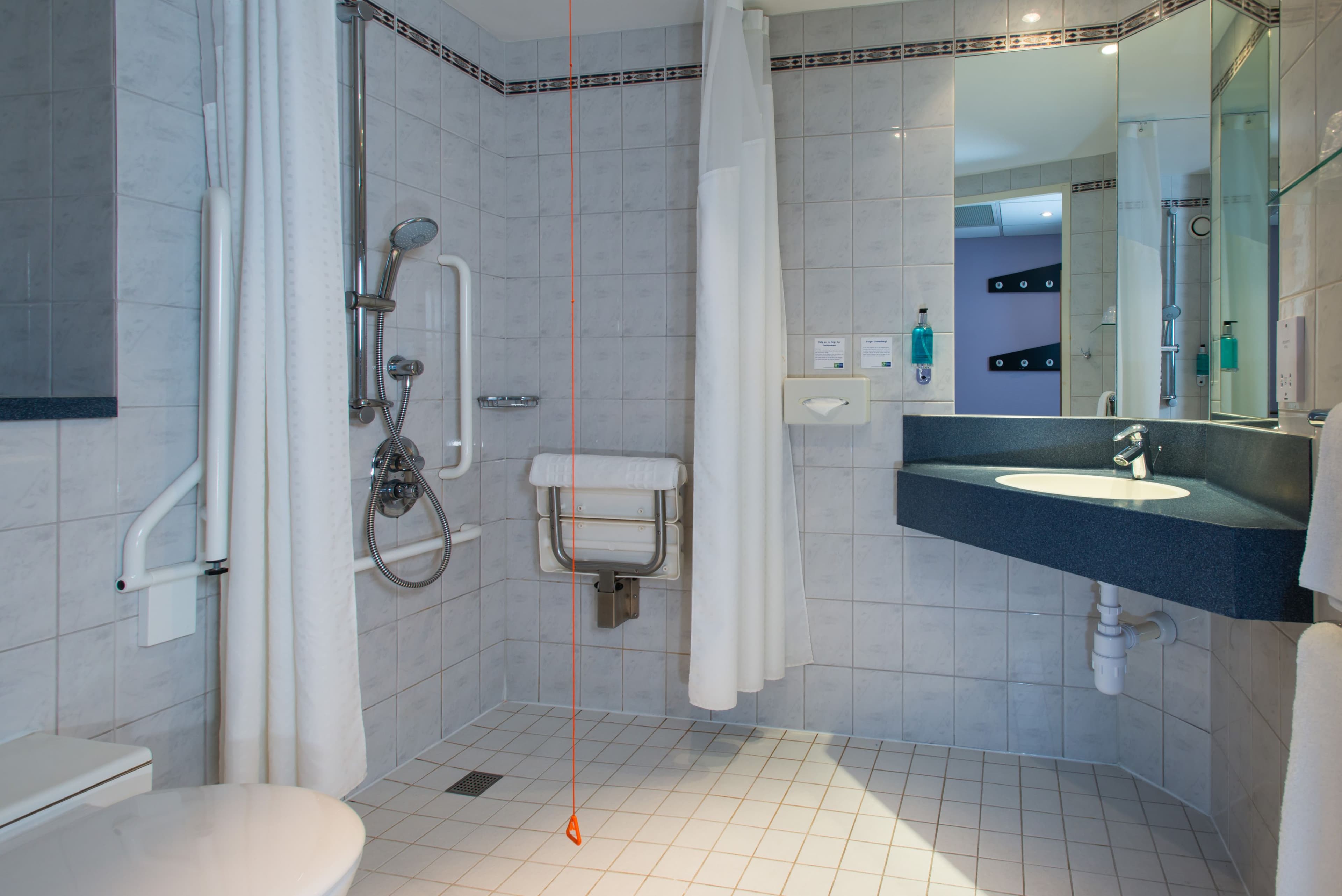 Holiday Inn Express London - Wandsworth — 23