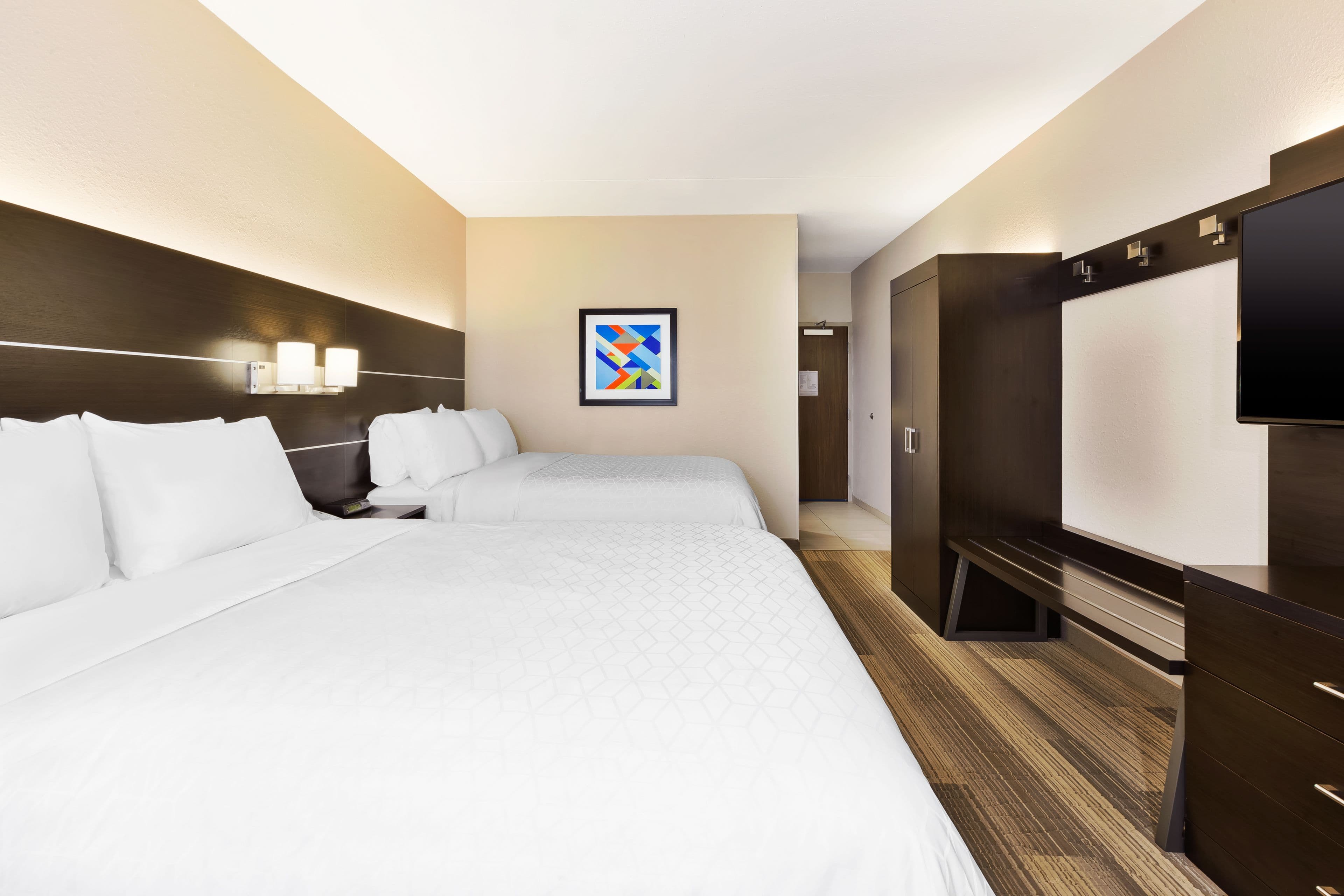 Holiday Inn Express Detroit-Warren (Gm Tech Ctr) — 20