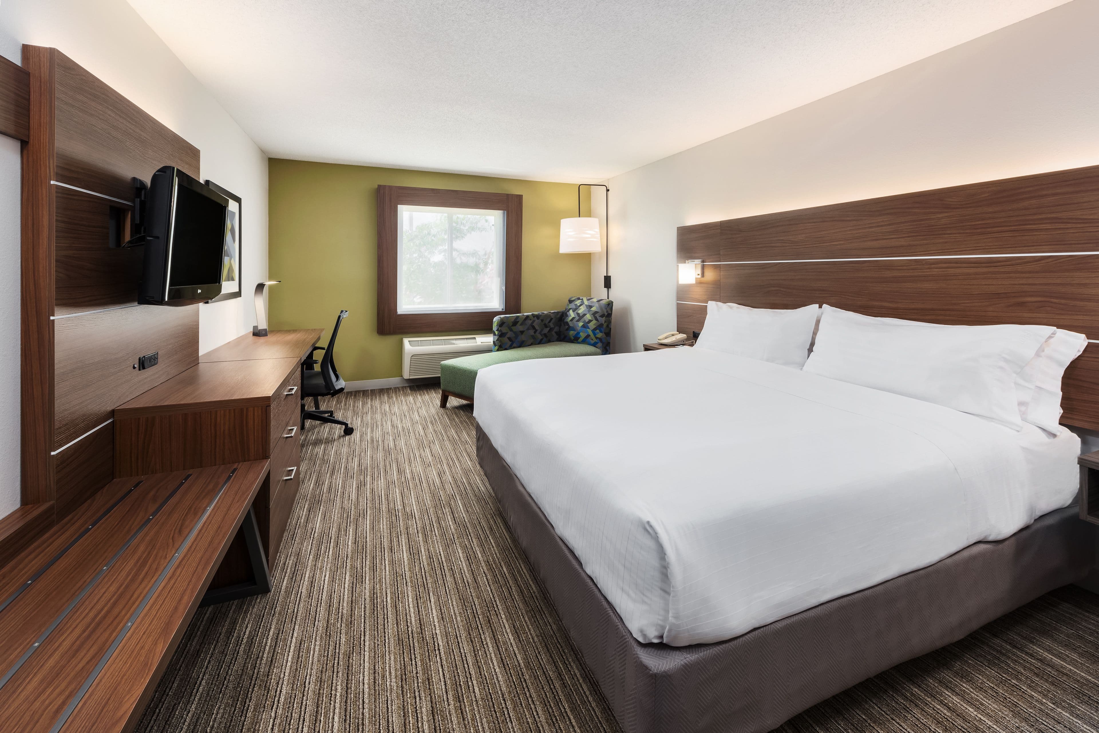 Holiday Inn Express Warrenton — 6