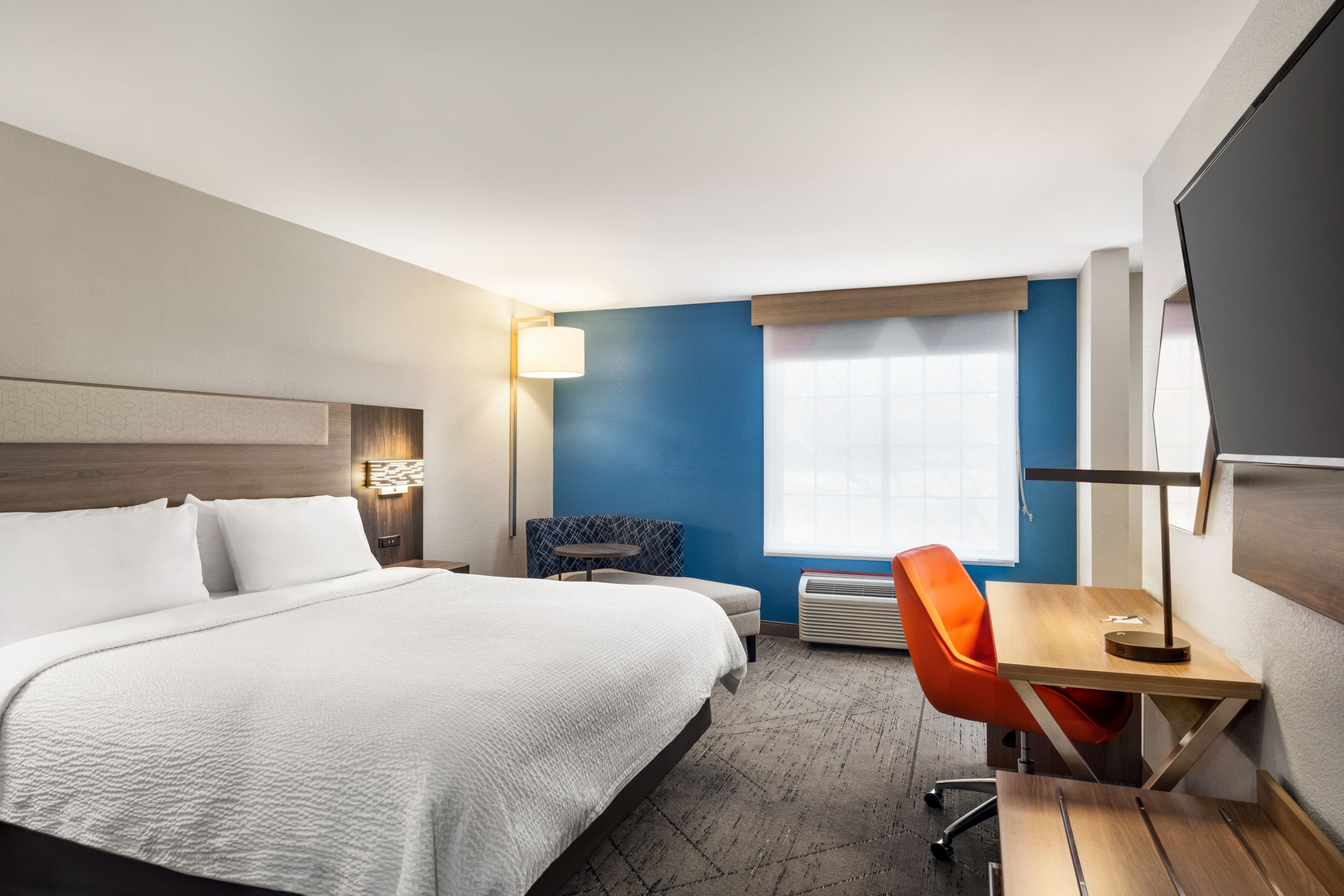Holiday Inn Express Washington - Image 4