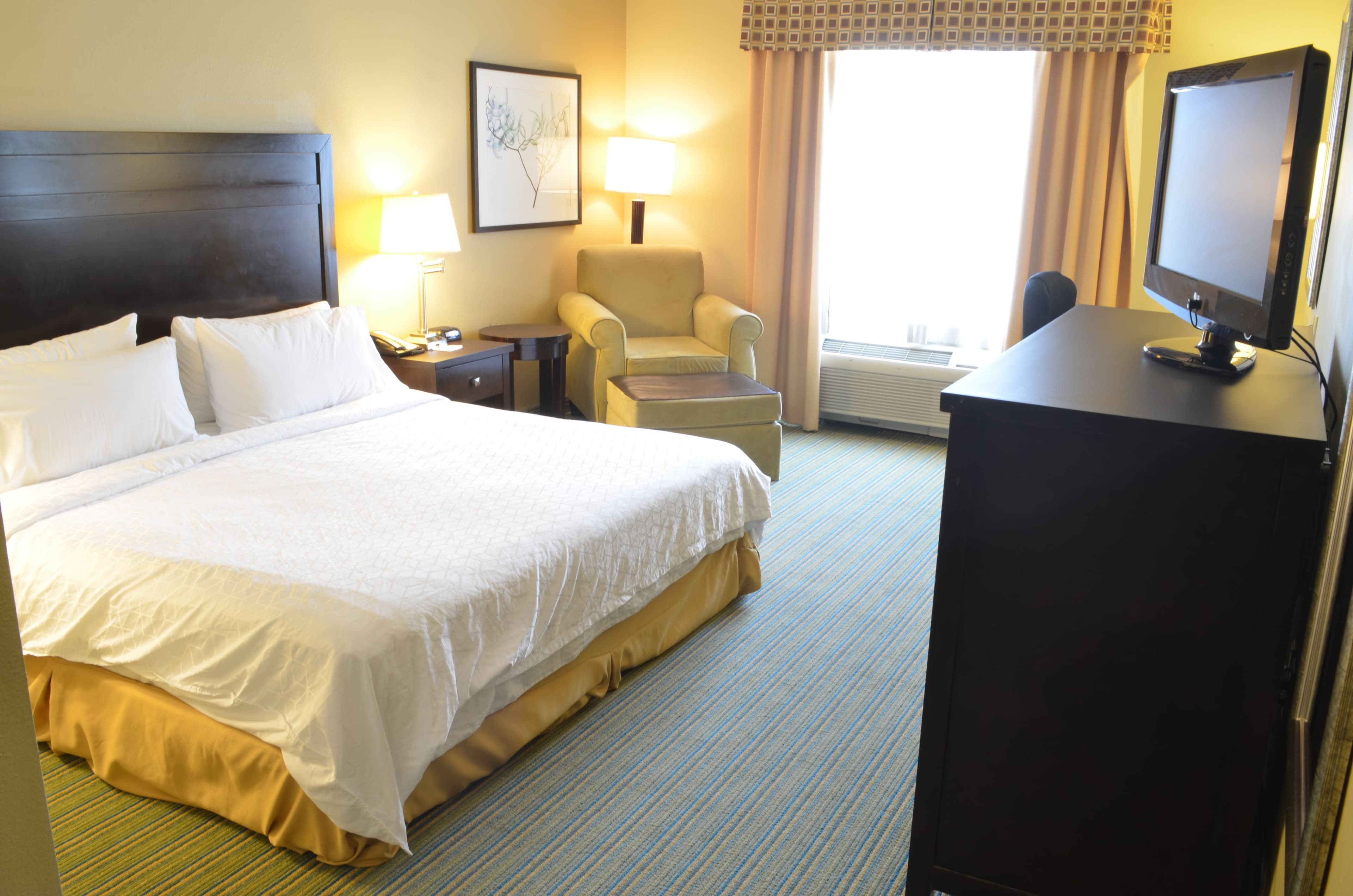 Holiday Inn Express Waterloo-Cedar Falls — 6