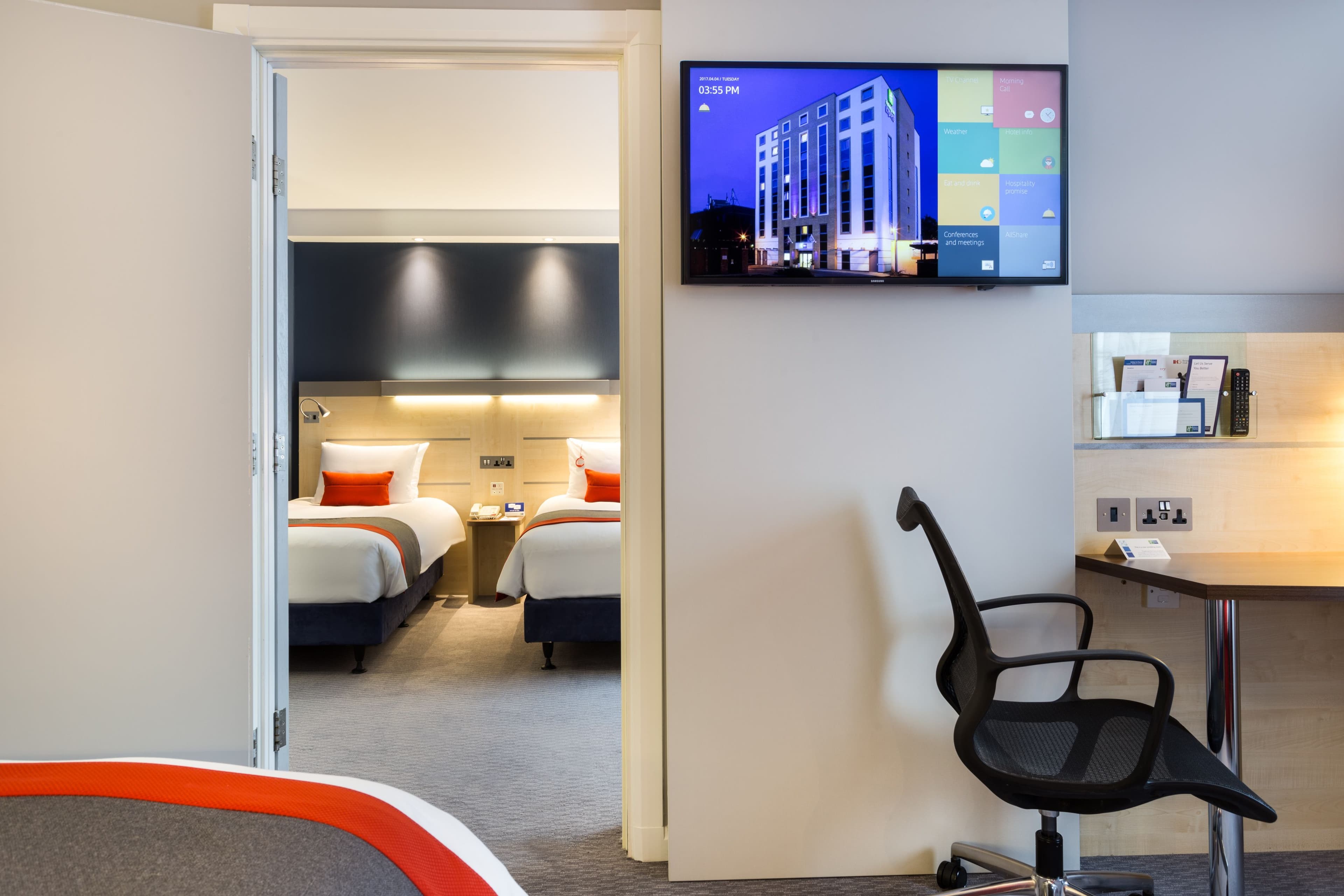 Holiday Inn Express London - Watford Junction — 33