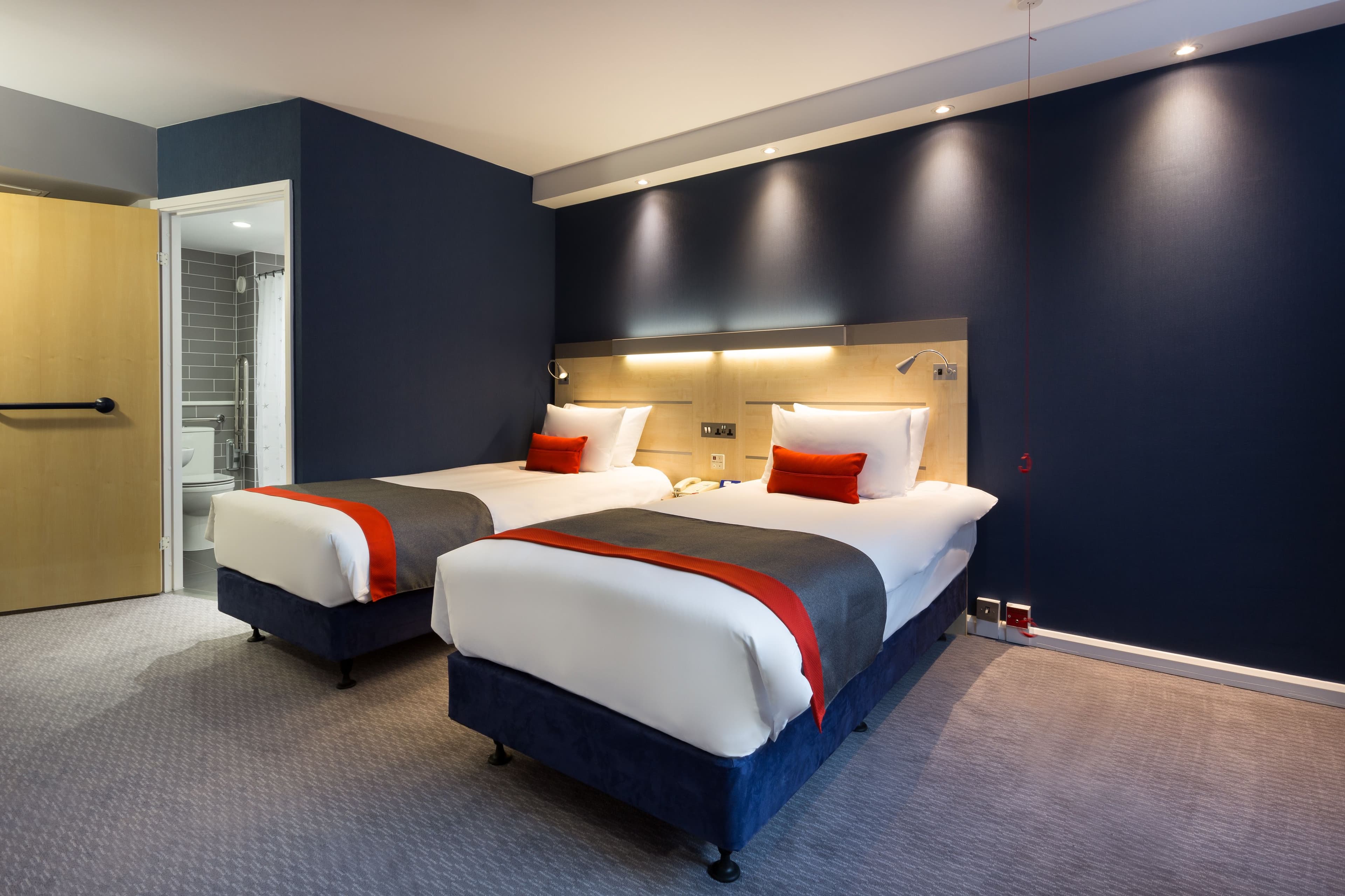 Holiday Inn Express London - Watford Junction — 31