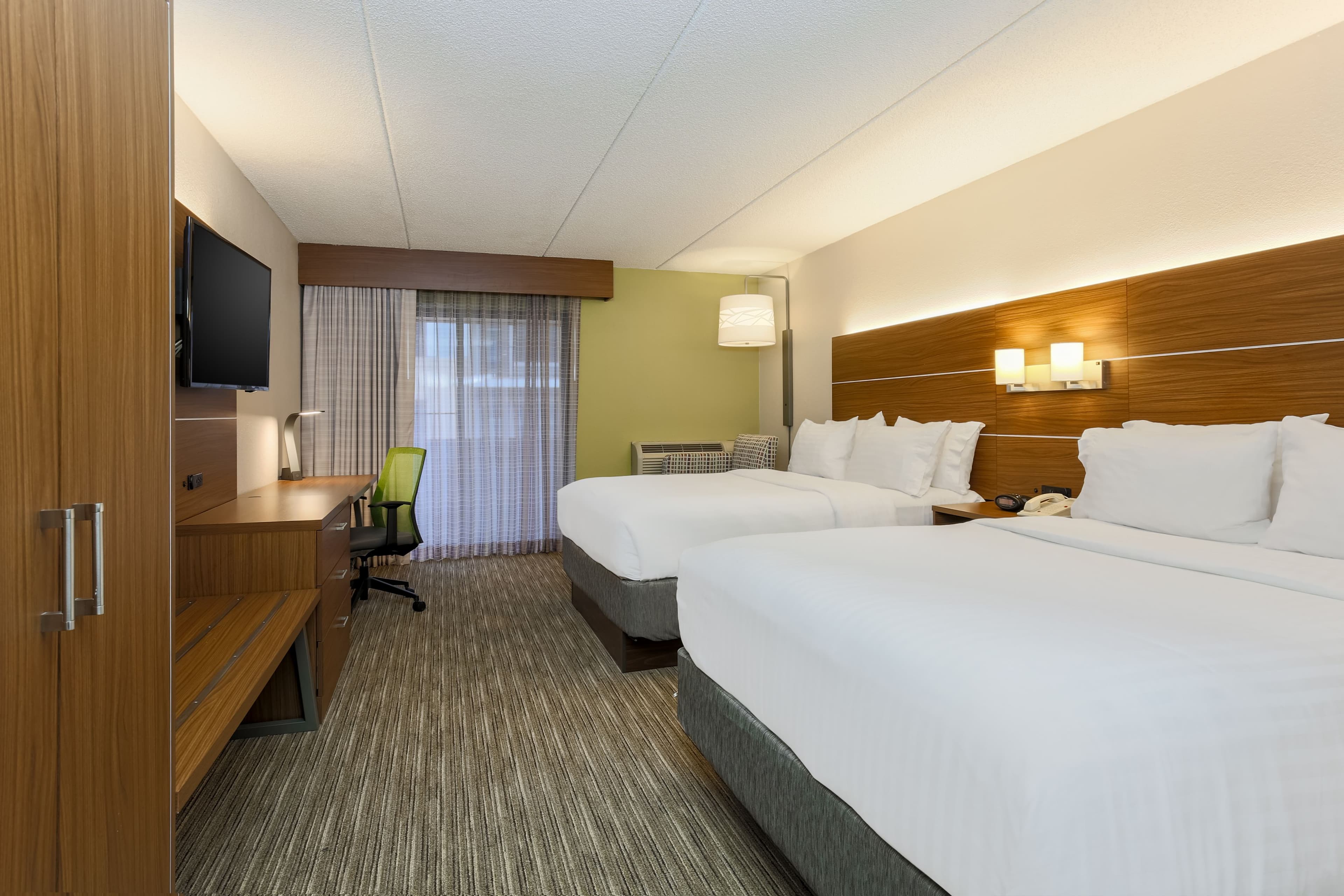 Holiday Inn Express Milwaukee-West Medical Center — 16