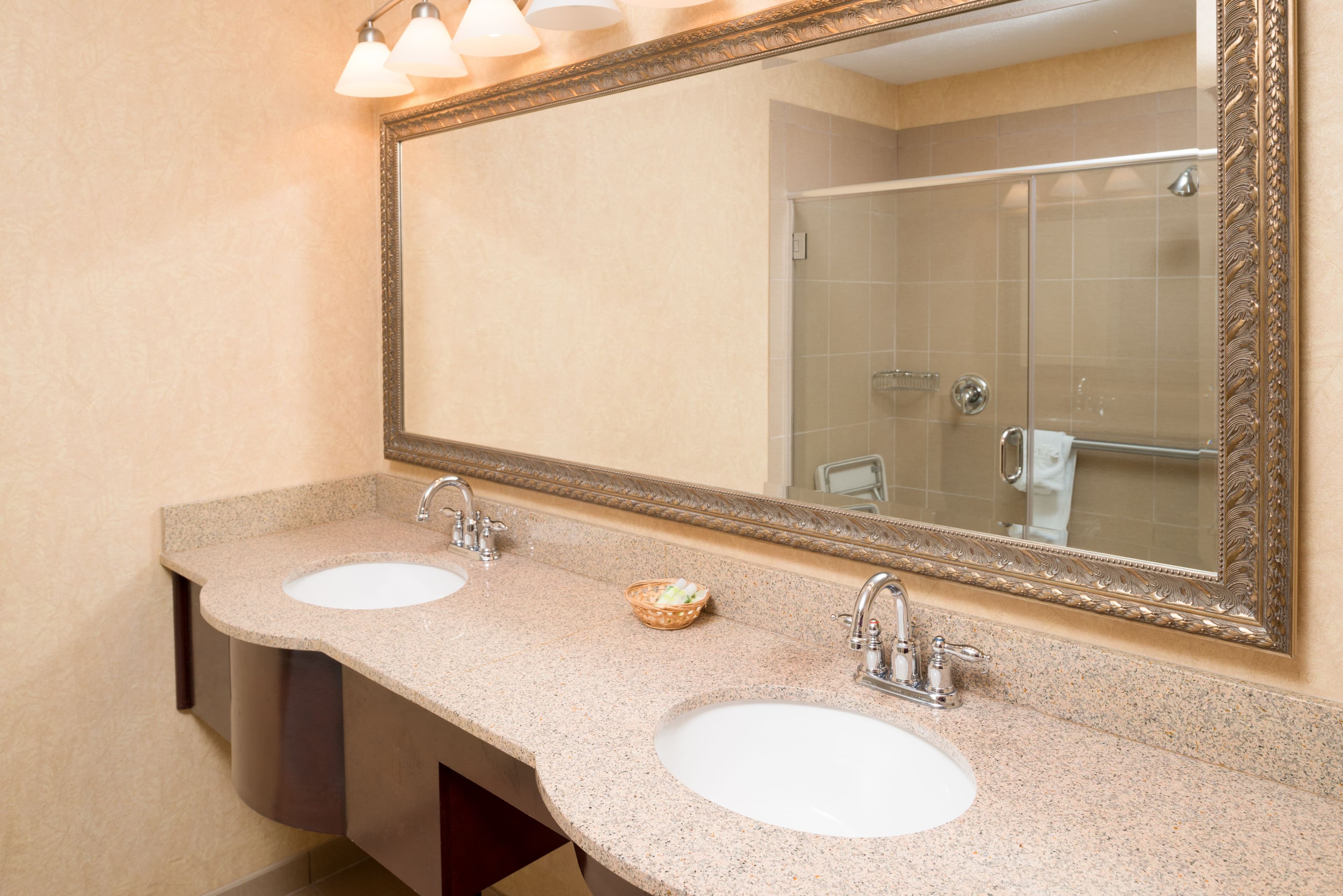 Holiday Inn Express Wenatchee — 21