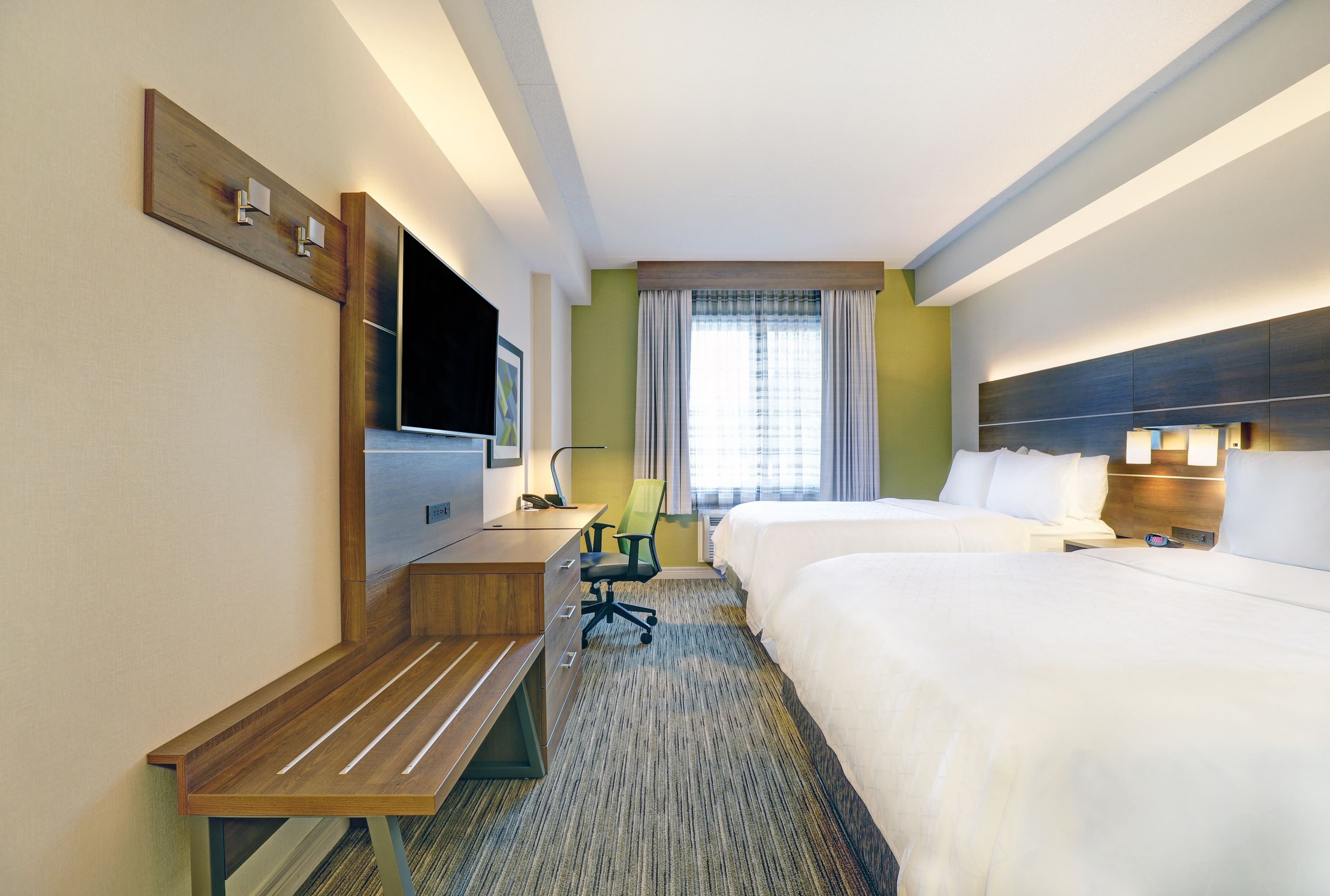 Holiday Inn Express Whitby Oshawa — 16