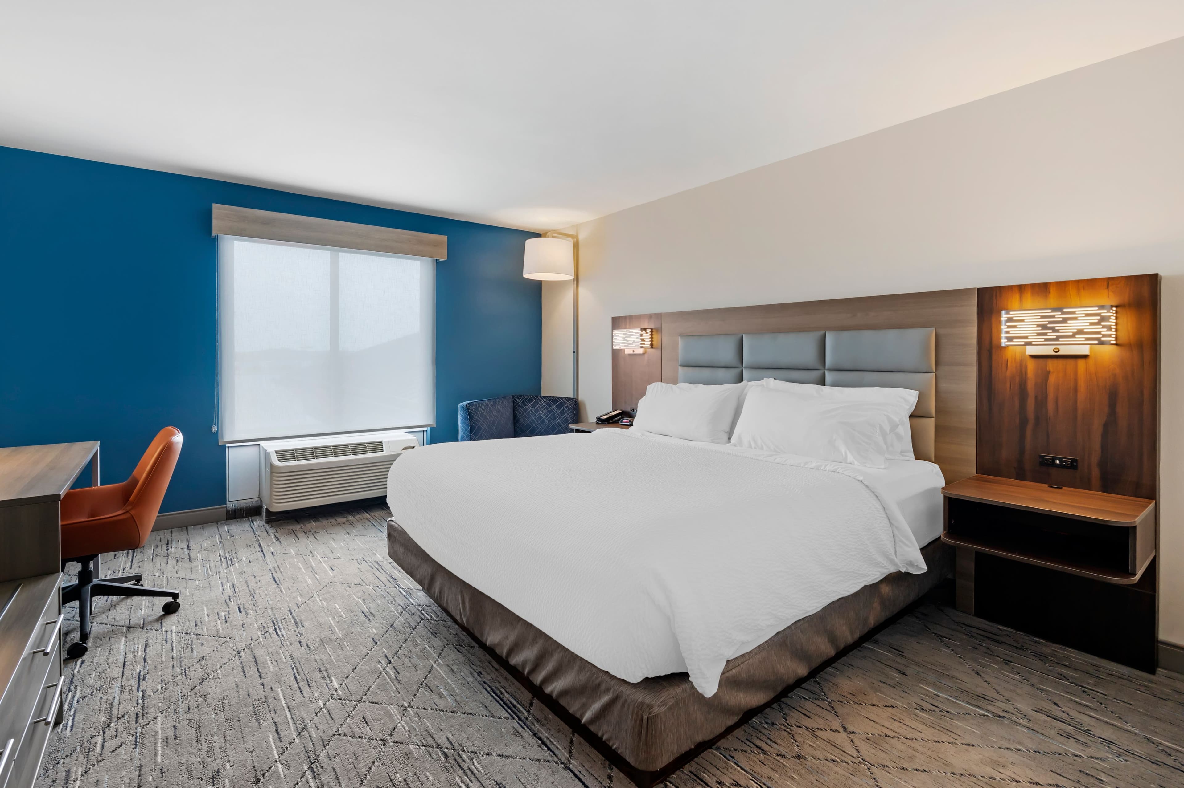 Holiday Inn Express White House — 7