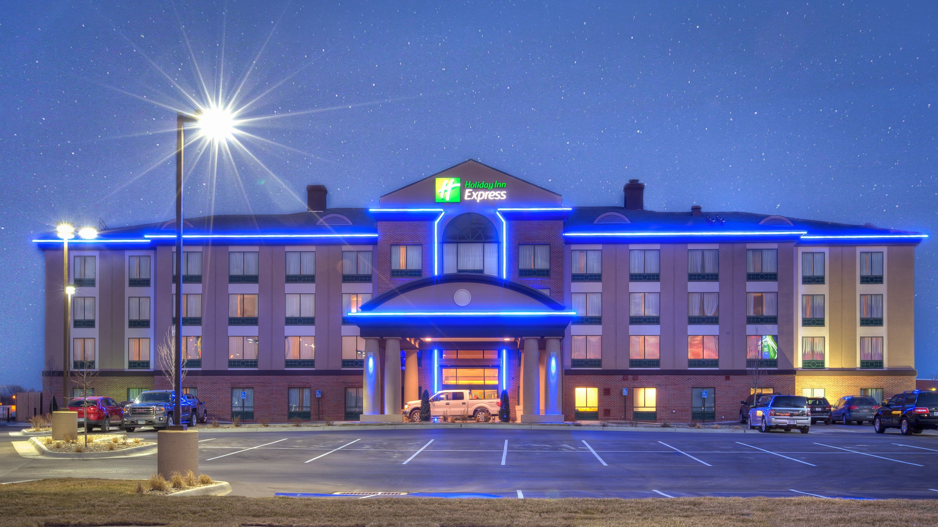 Holiday Inn Express Wichita South - Image 1