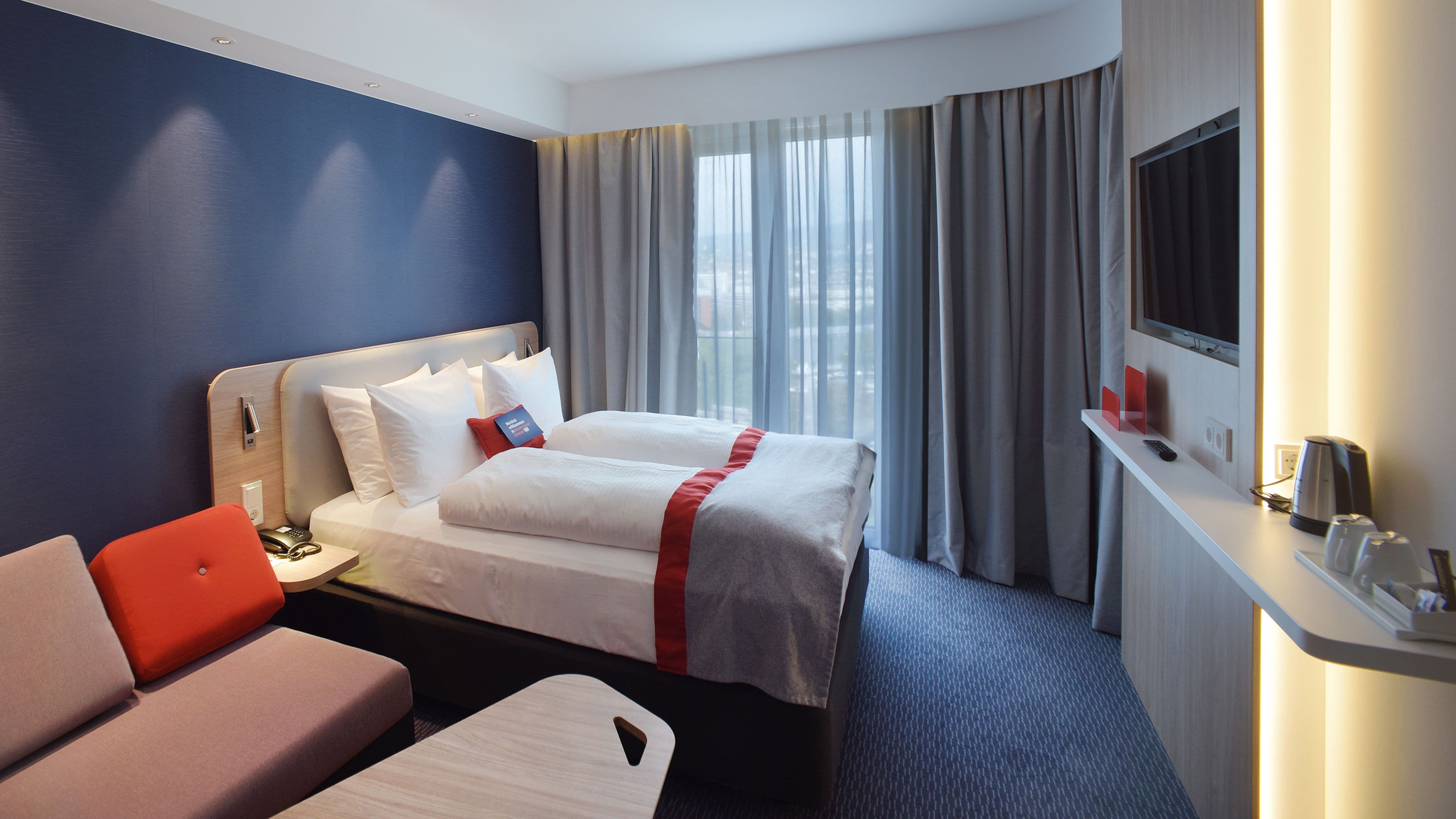 Holiday Inn Express Wiesbaden — 12
