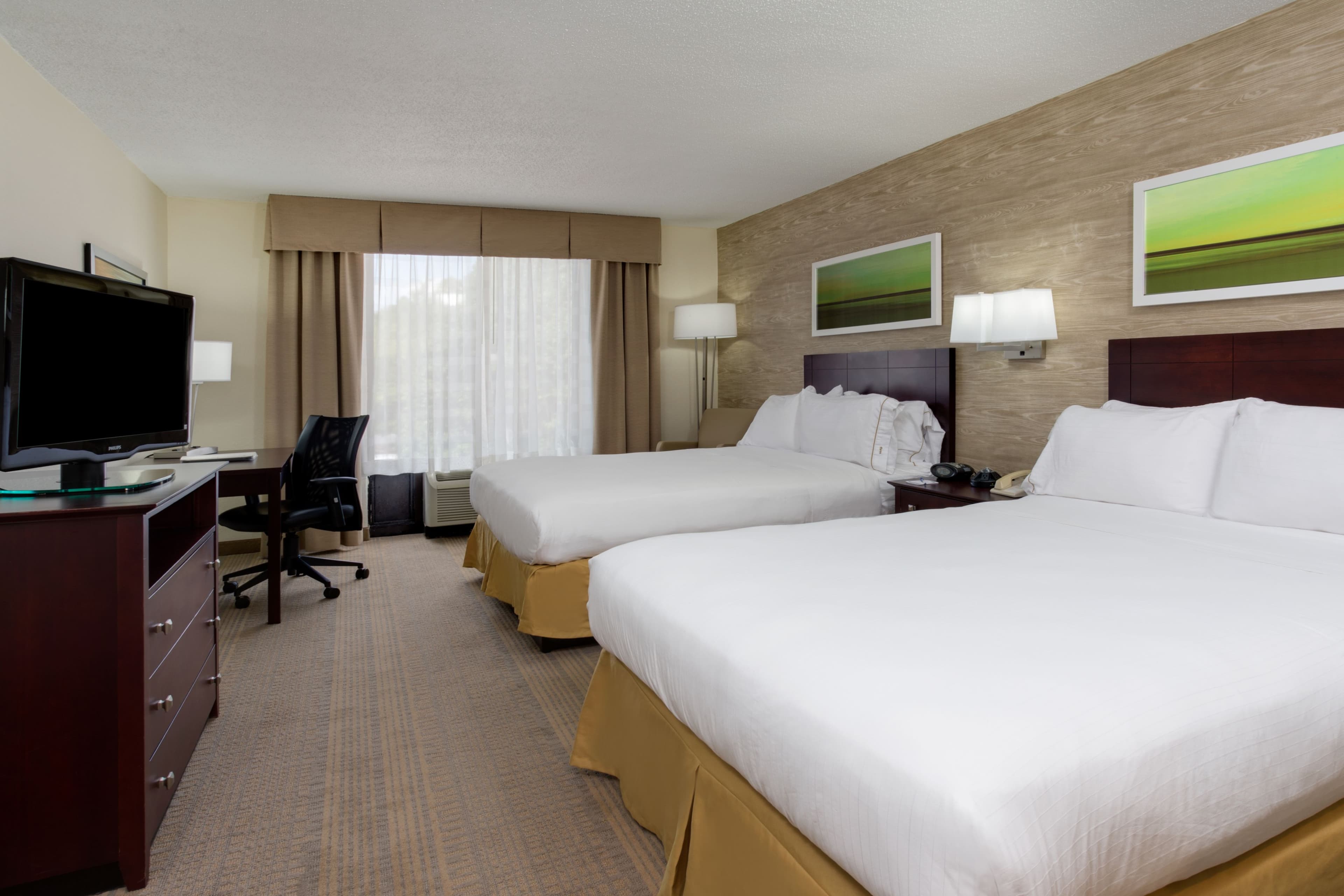 Holiday Inn Express Wilkesboro — 9