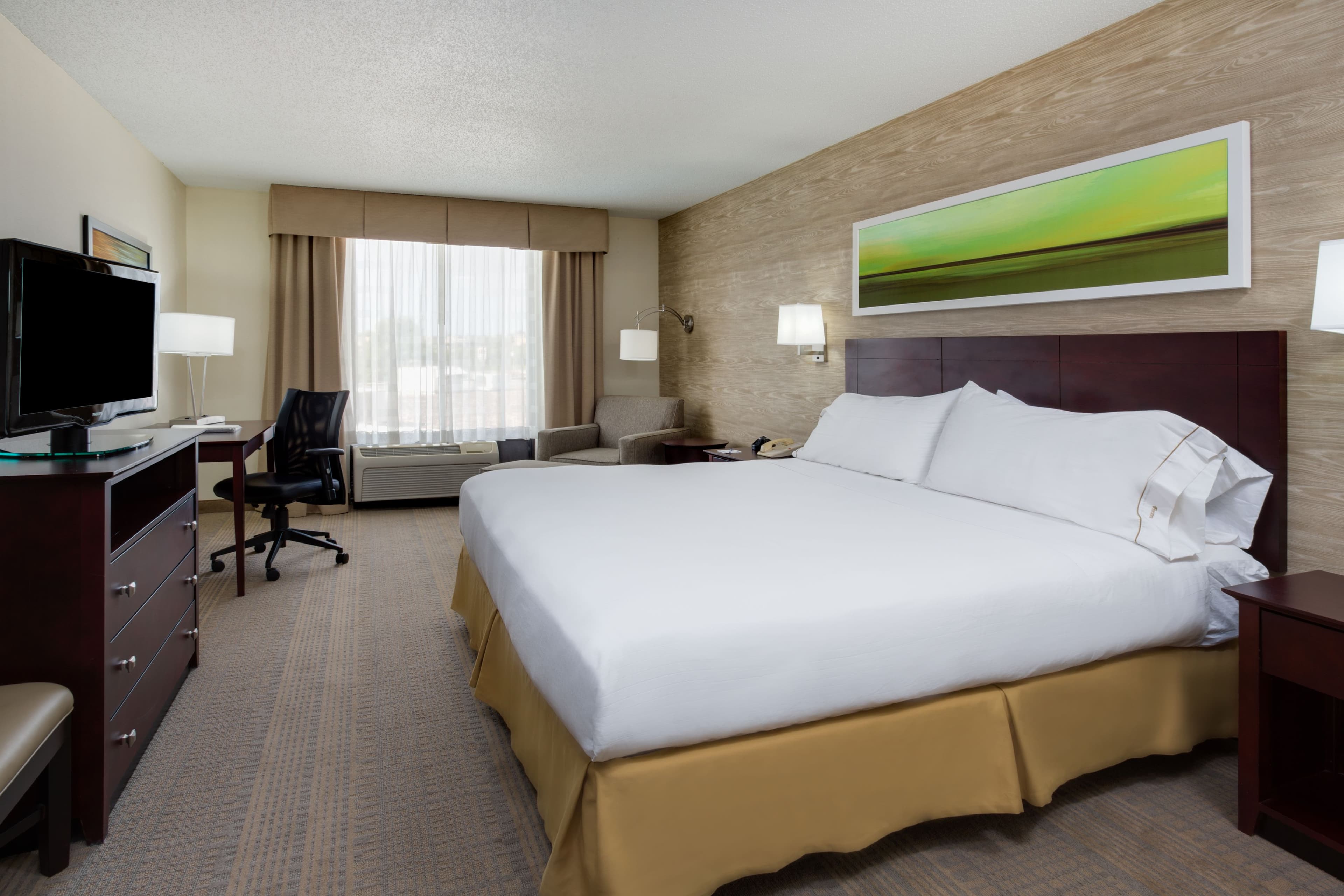 Holiday Inn Express Wilkesboro - Image 3