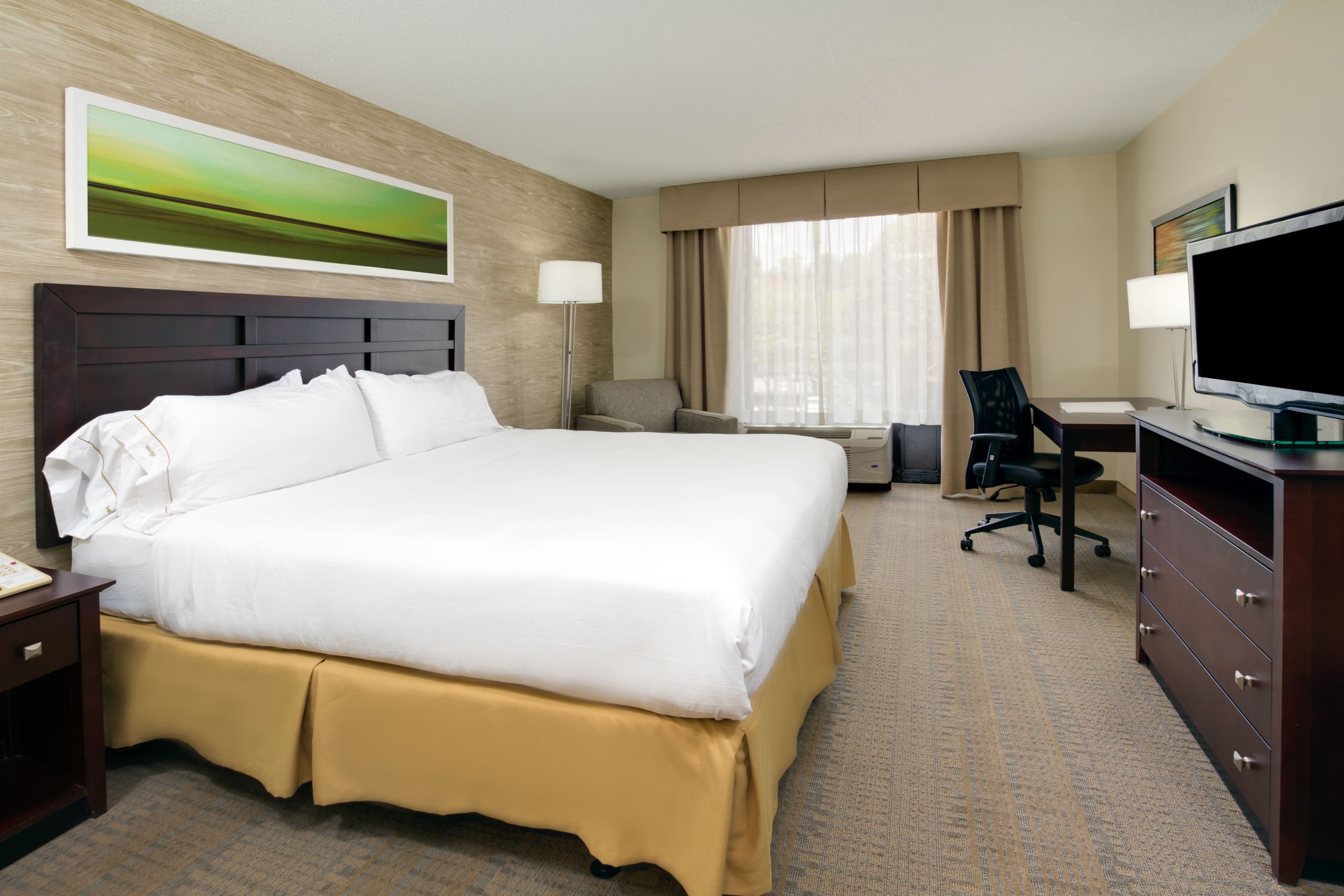 Holiday Inn Express Wilkesboro - Image 2