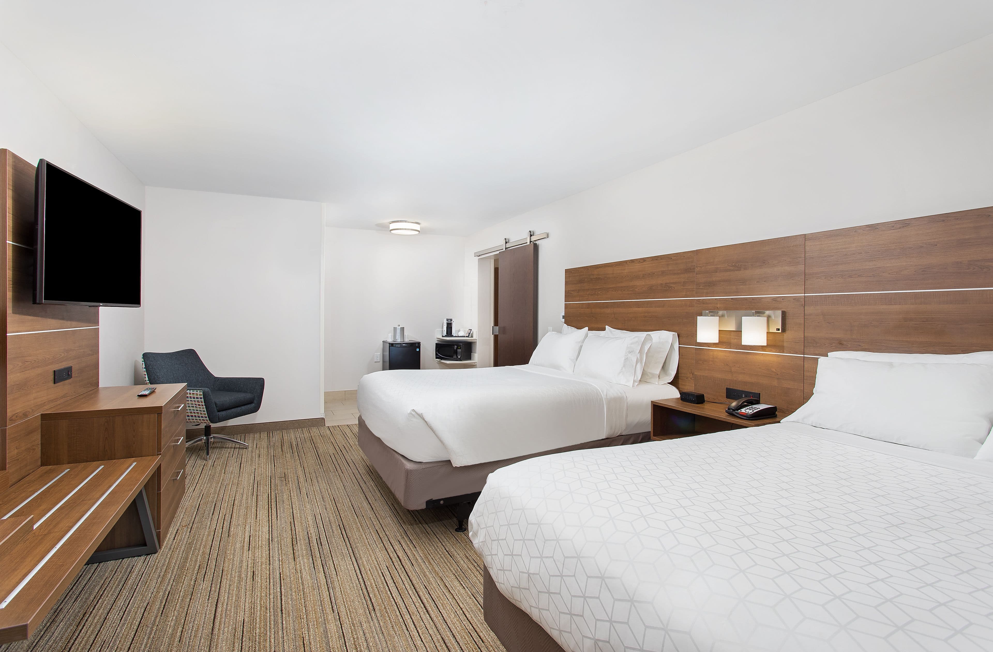 Holiday Inn Express Williamsburg — 13
