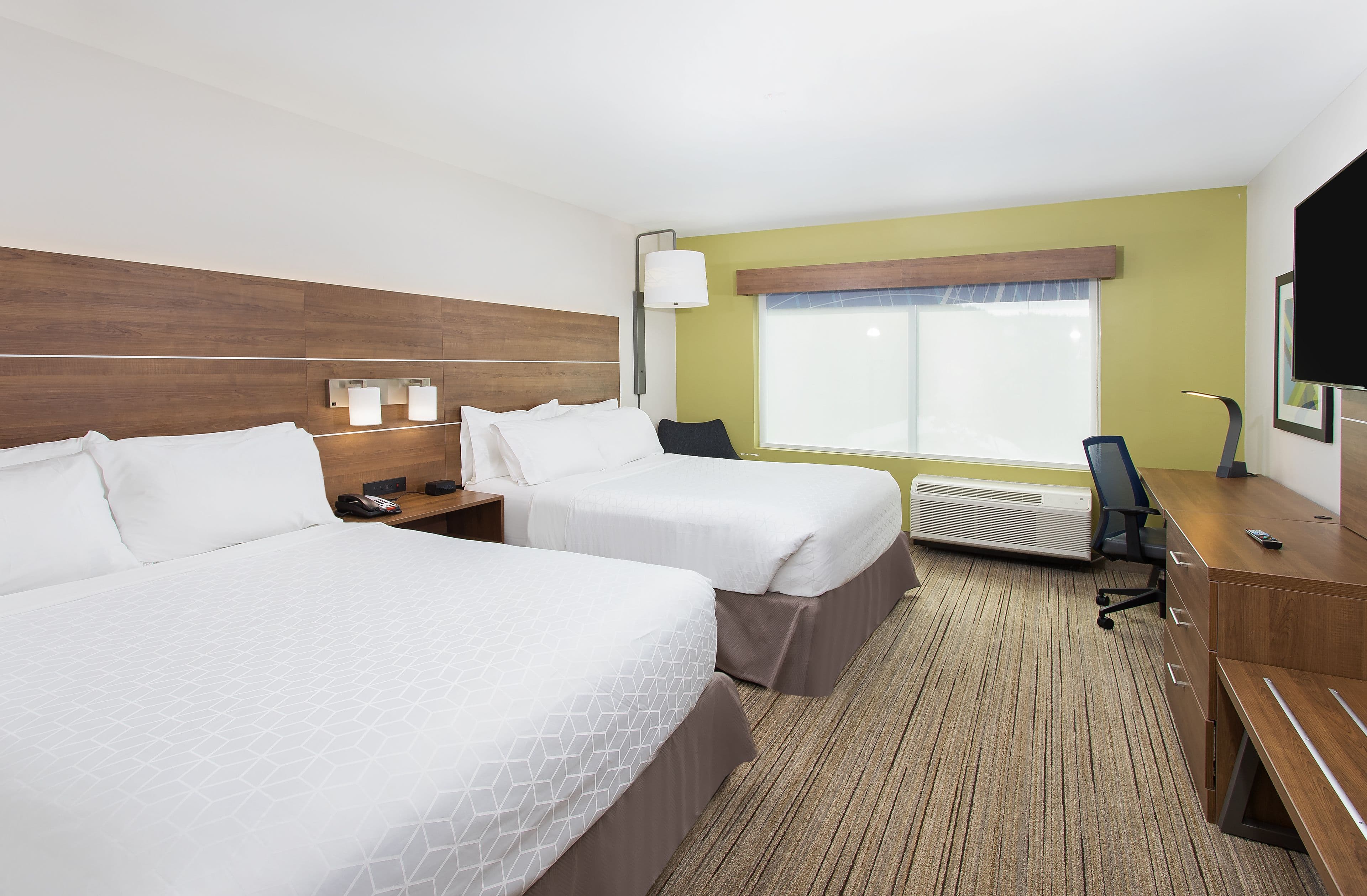 Holiday Inn Express Williamsburg — 11