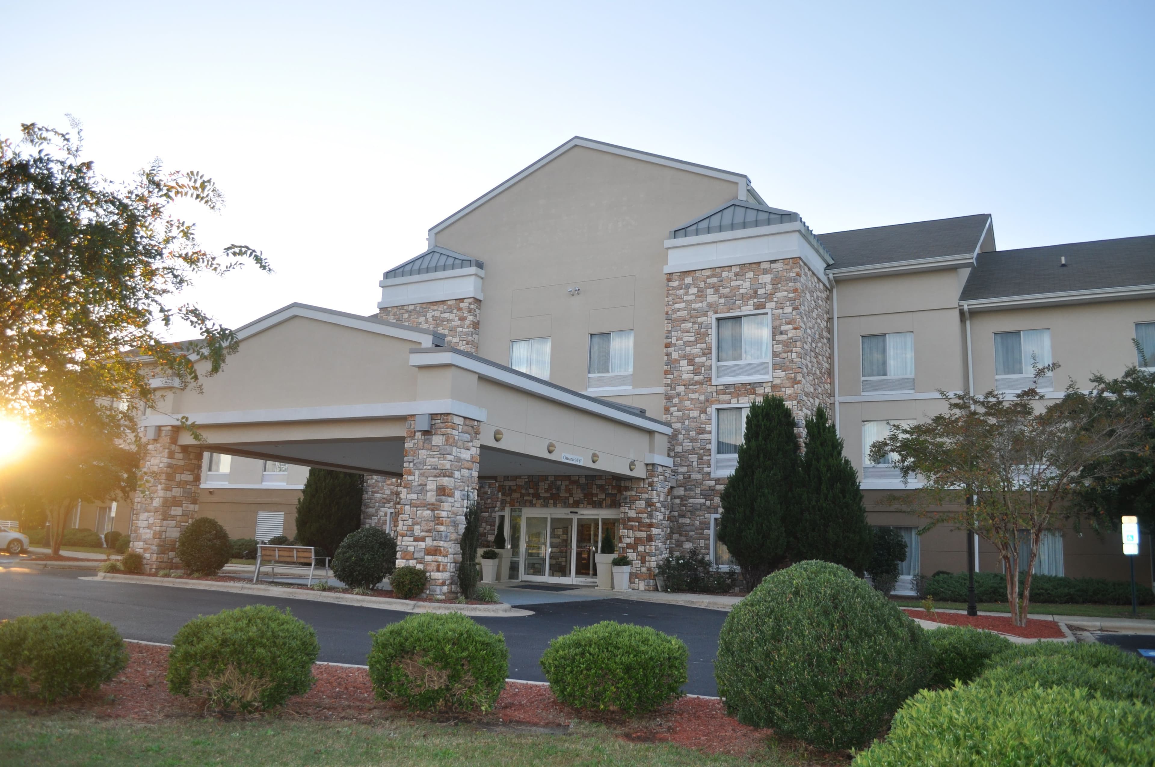 Holiday Inn Express Williamston - Image 1
