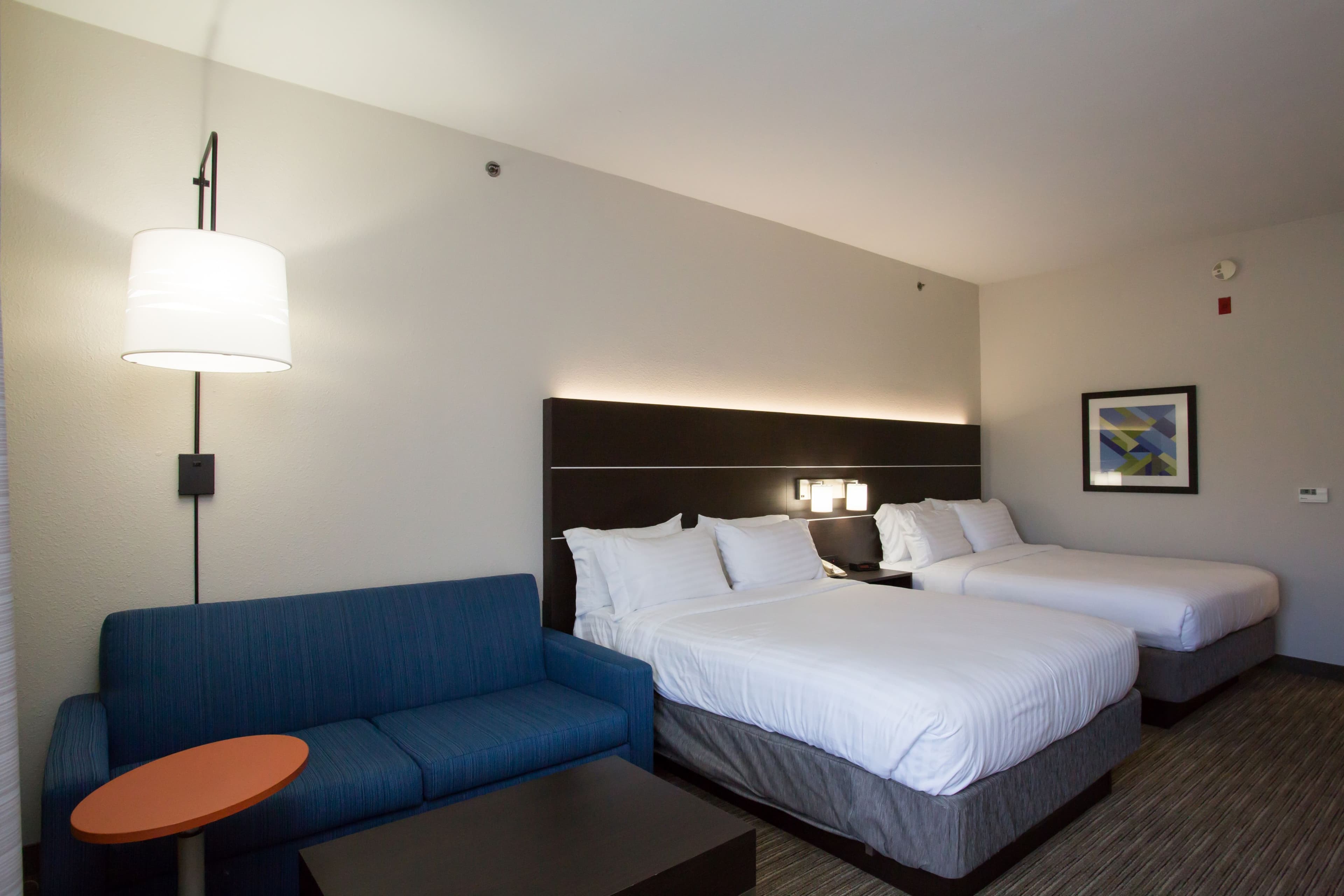 Holiday Inn Express Wilmington — 16