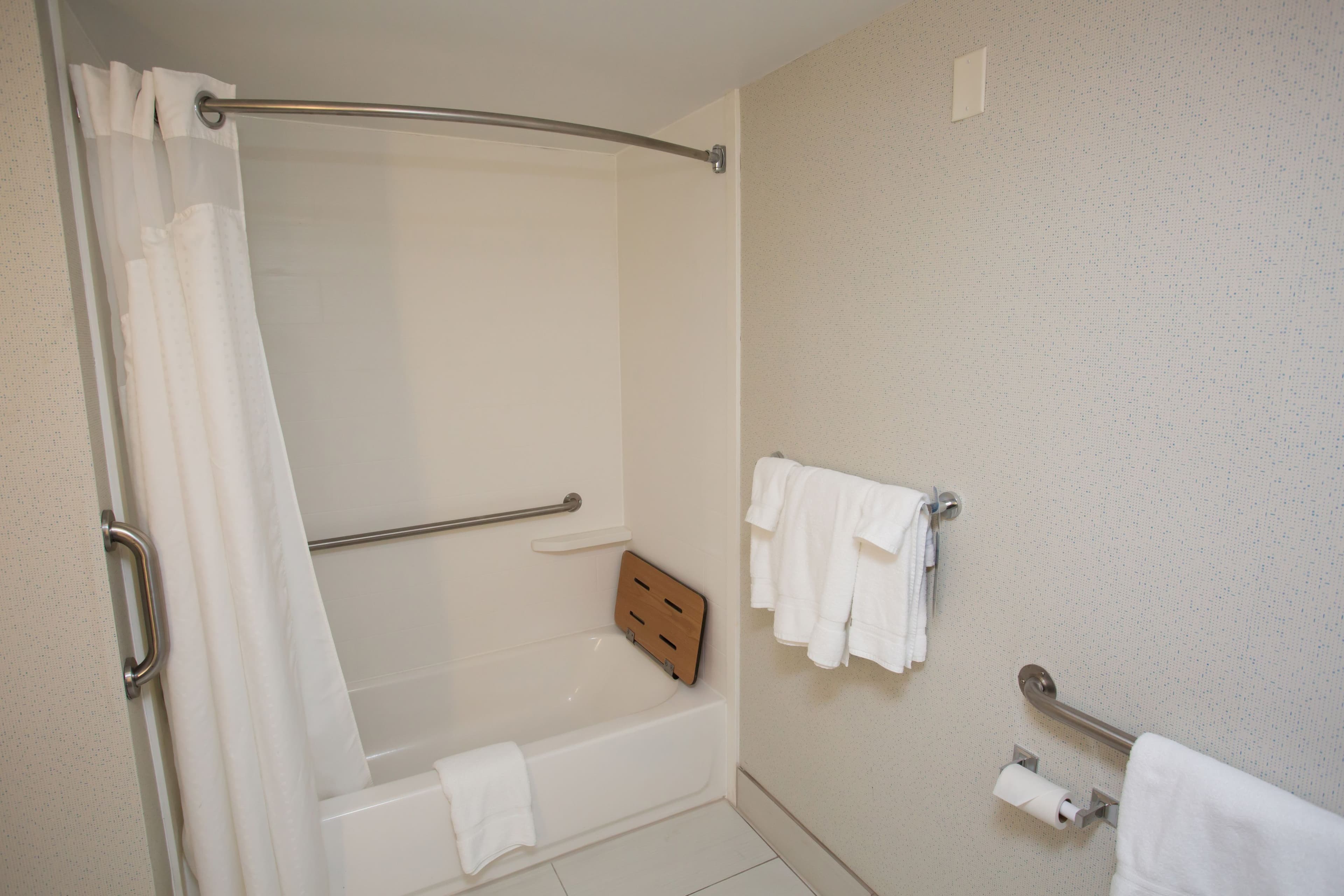 Holiday Inn Express Wilmington — 25
