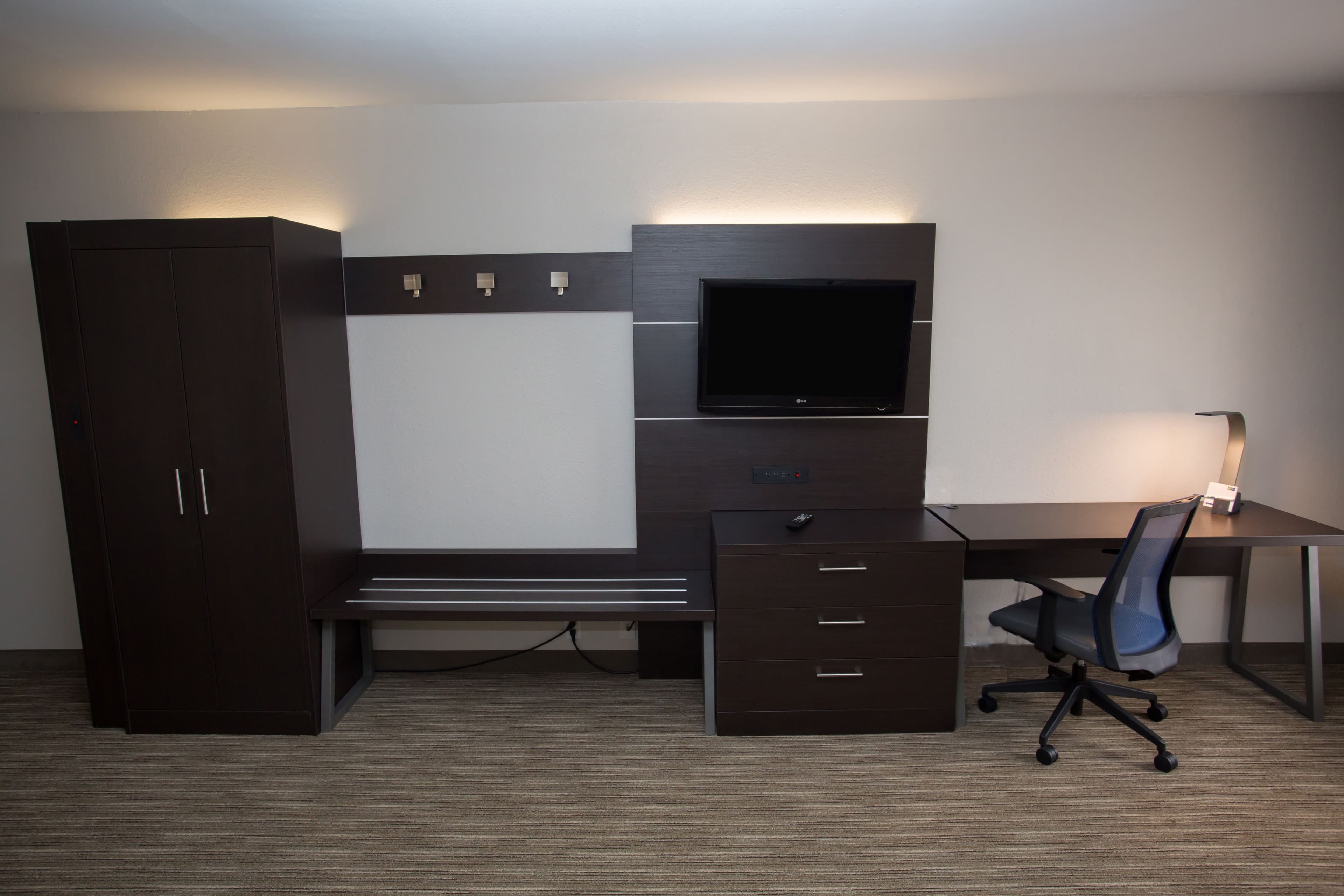 Holiday Inn Express Wilmington — 38