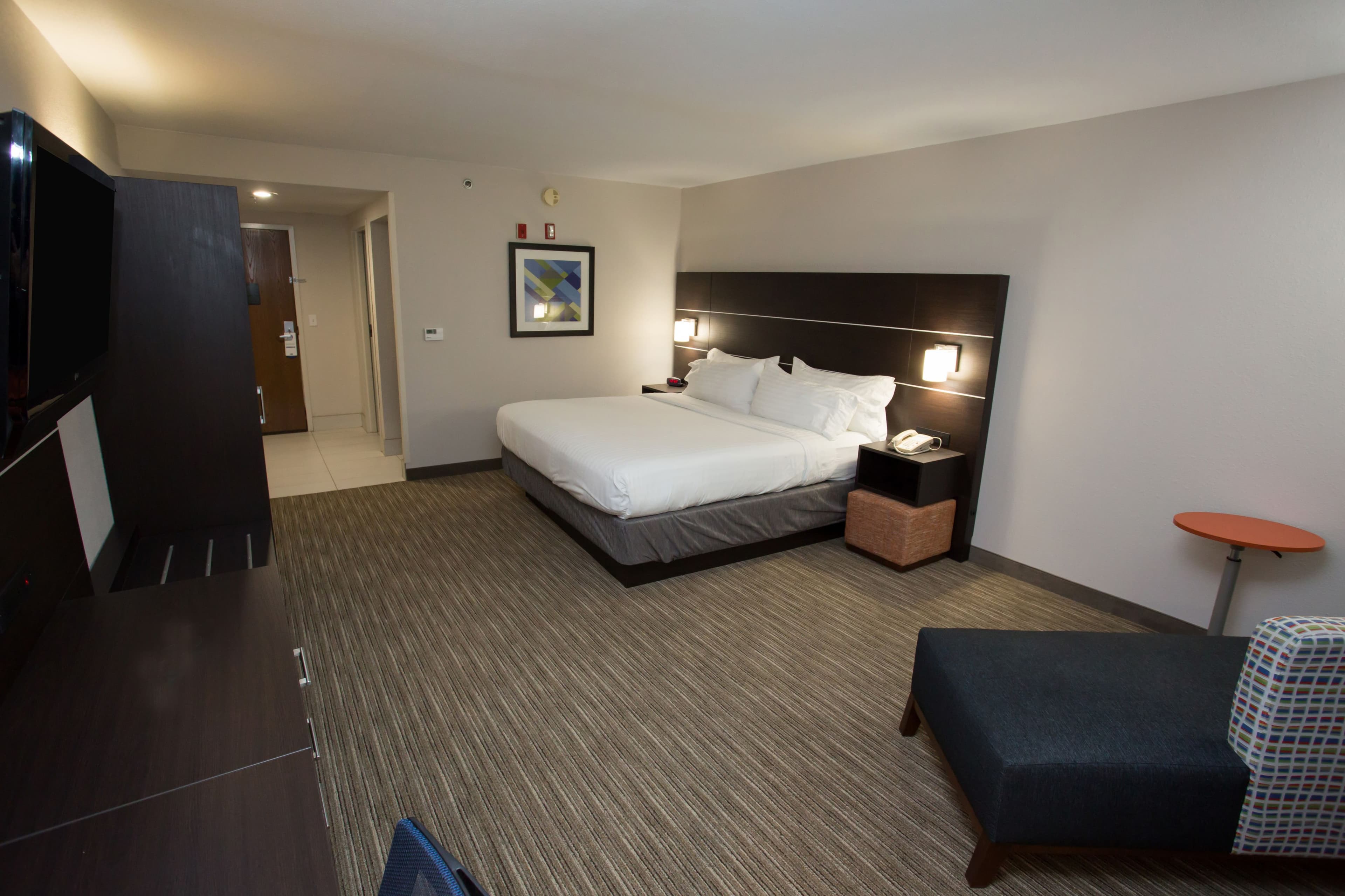 Holiday Inn Express Wilmington — 9
