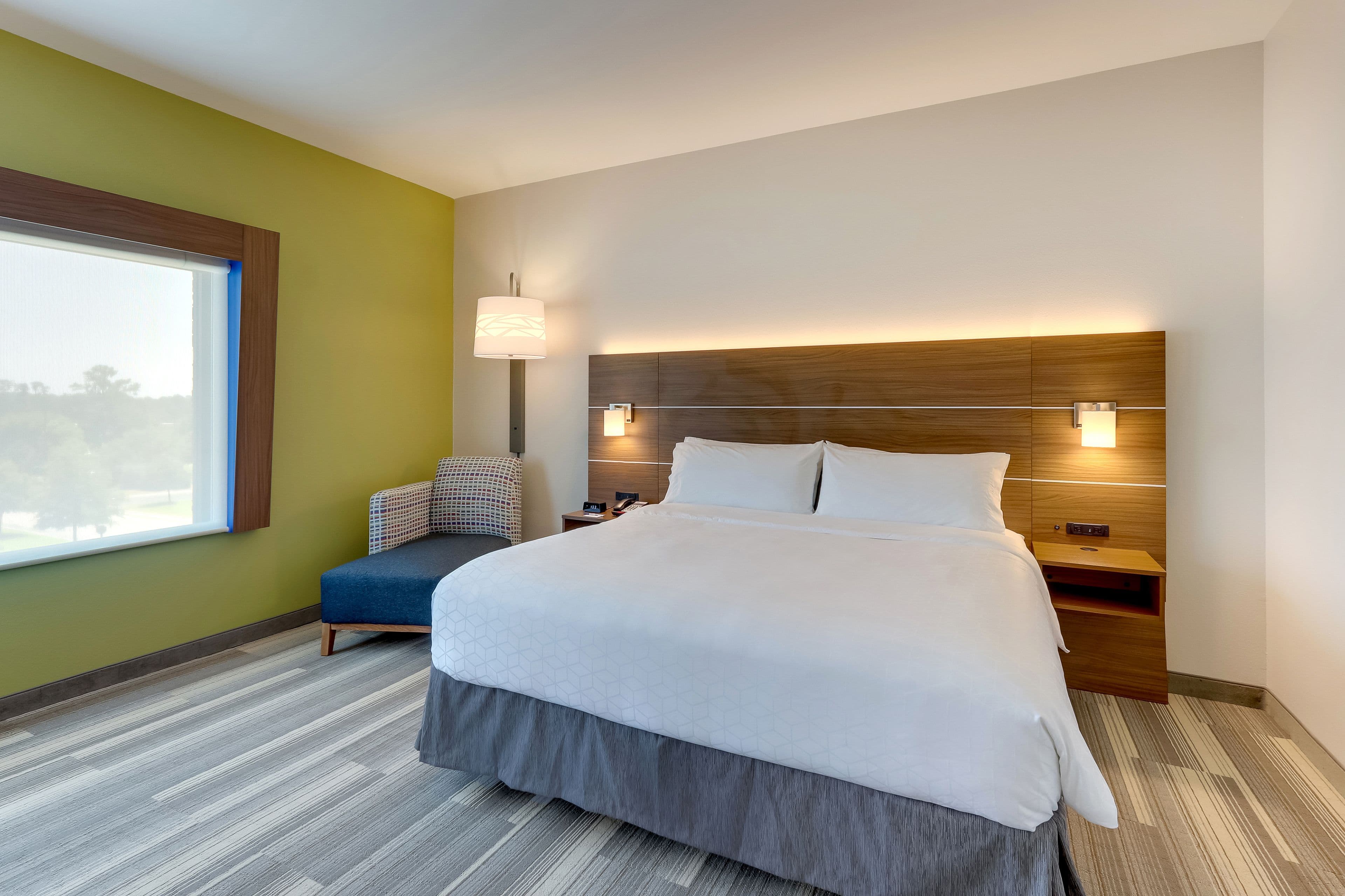Holiday Inn Express Wilmington - Porters Neck — 8