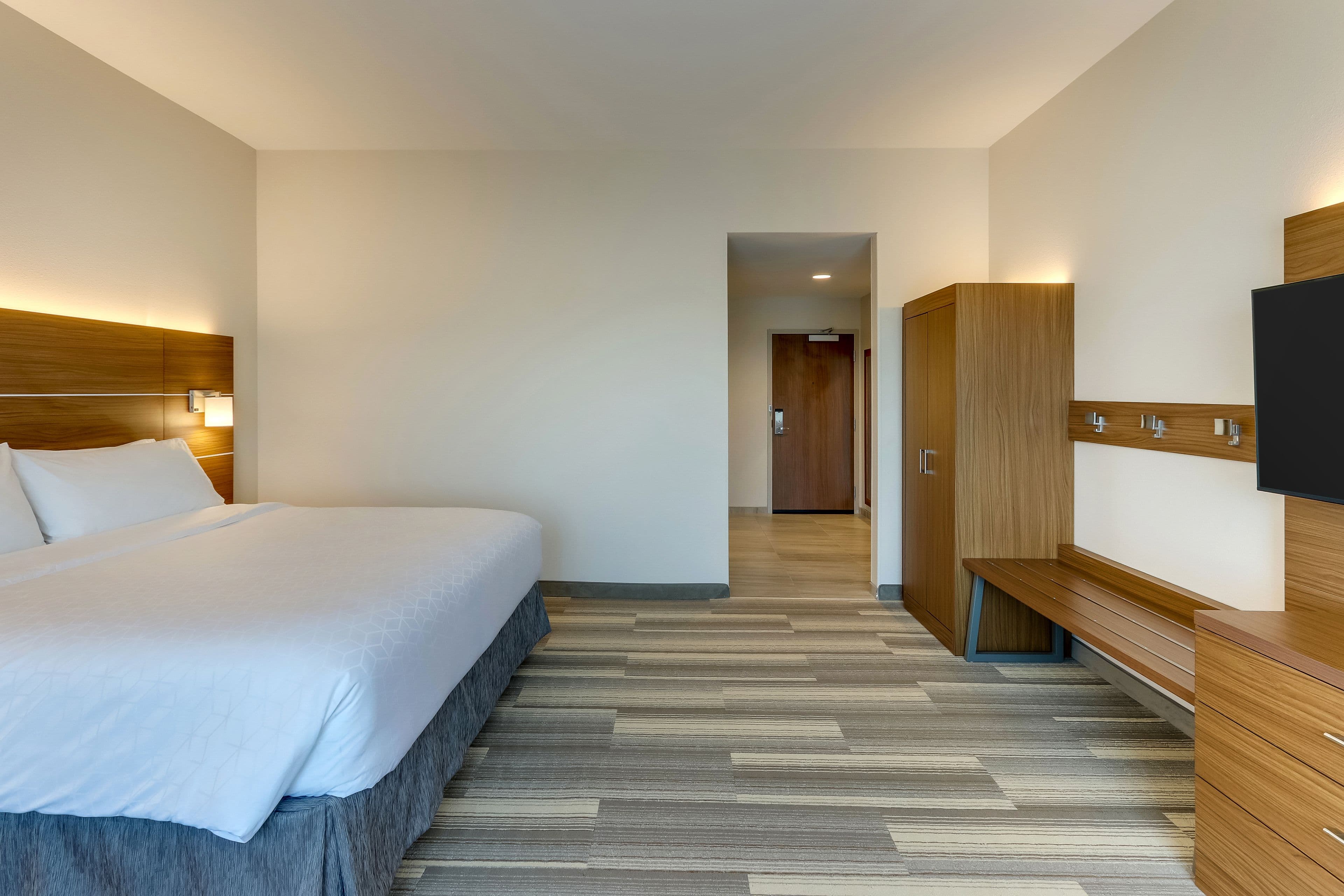 Holiday Inn Express Wilmington - Porters Neck — 7