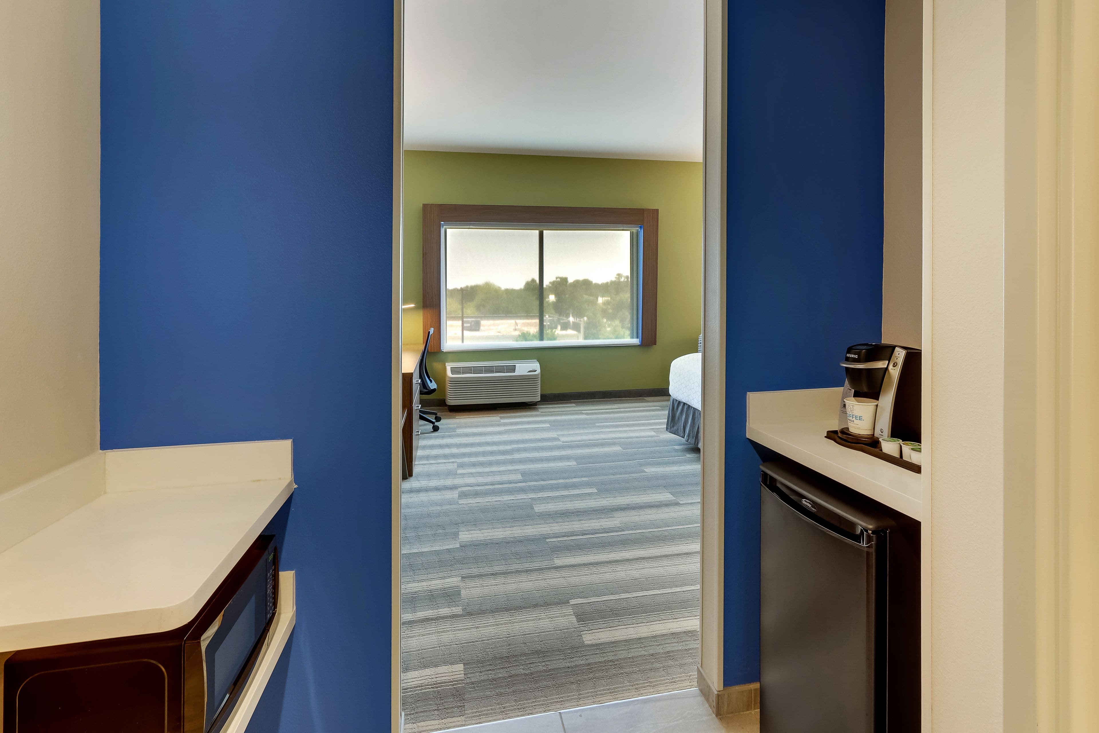 Holiday Inn Express Wilmington - Porters Neck — 9