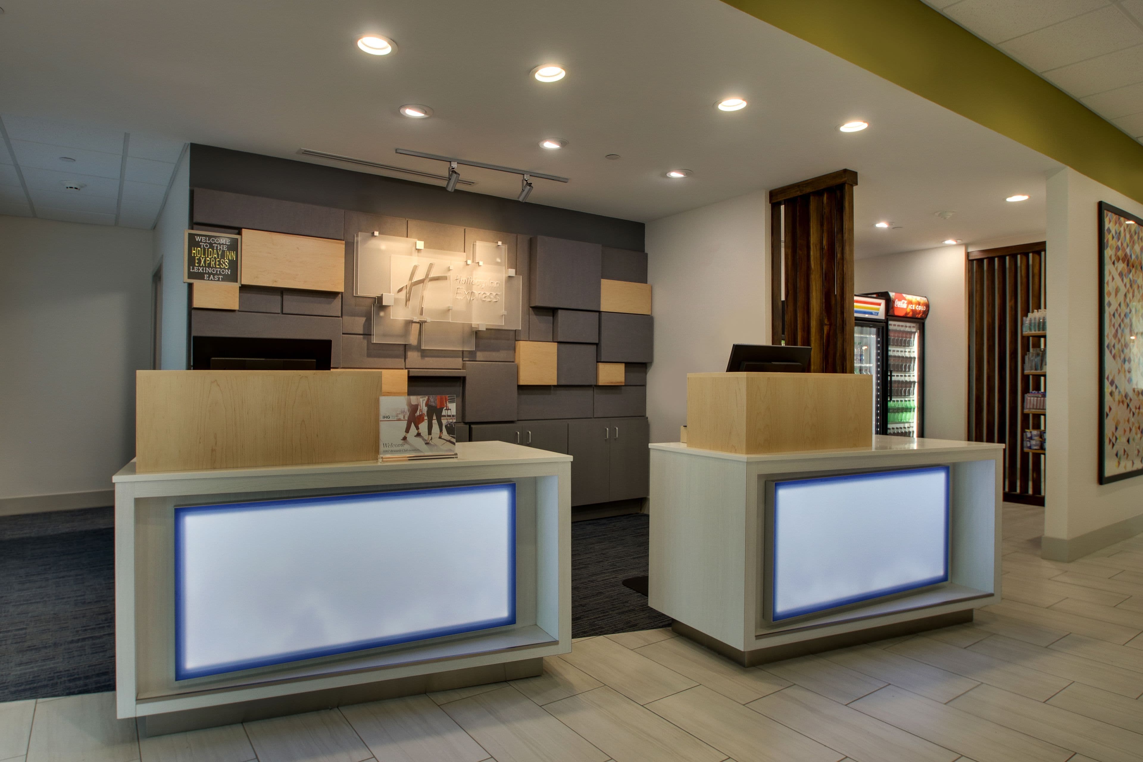 Holiday Inn Express Lexington East - Winchester - Image 1