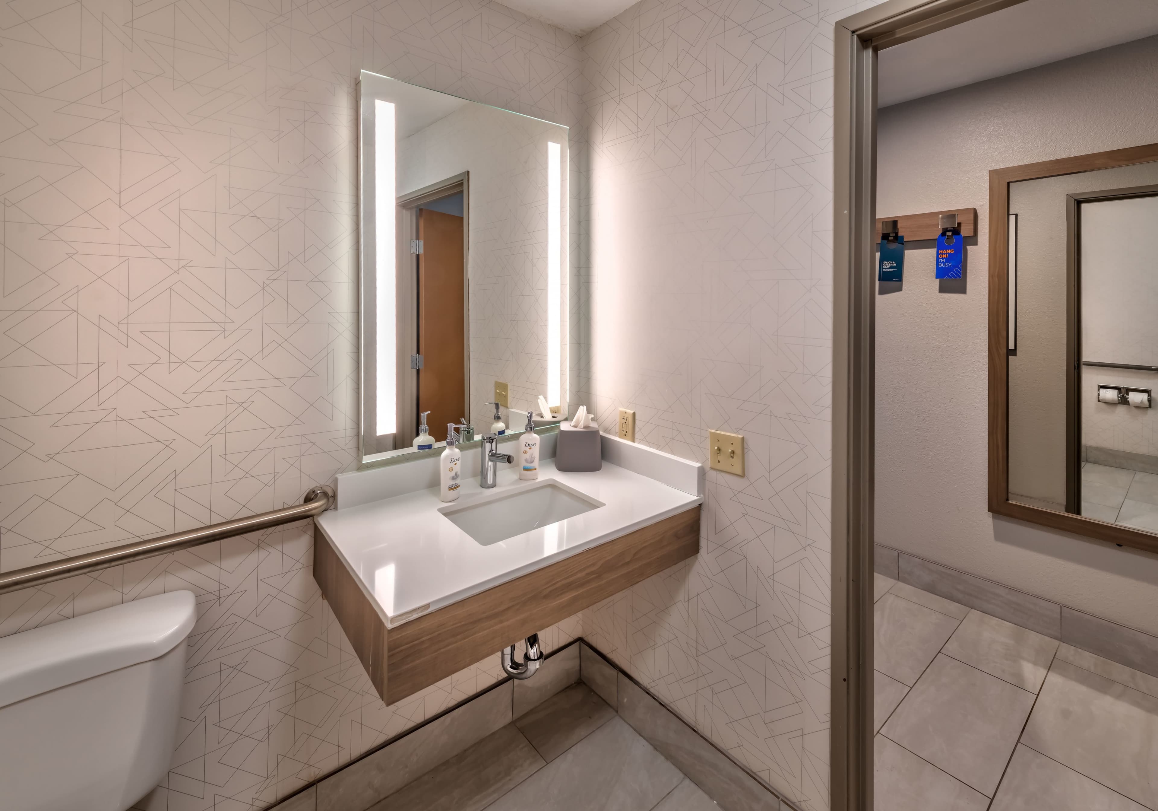 Holiday Inn Express Winnemucca — 9