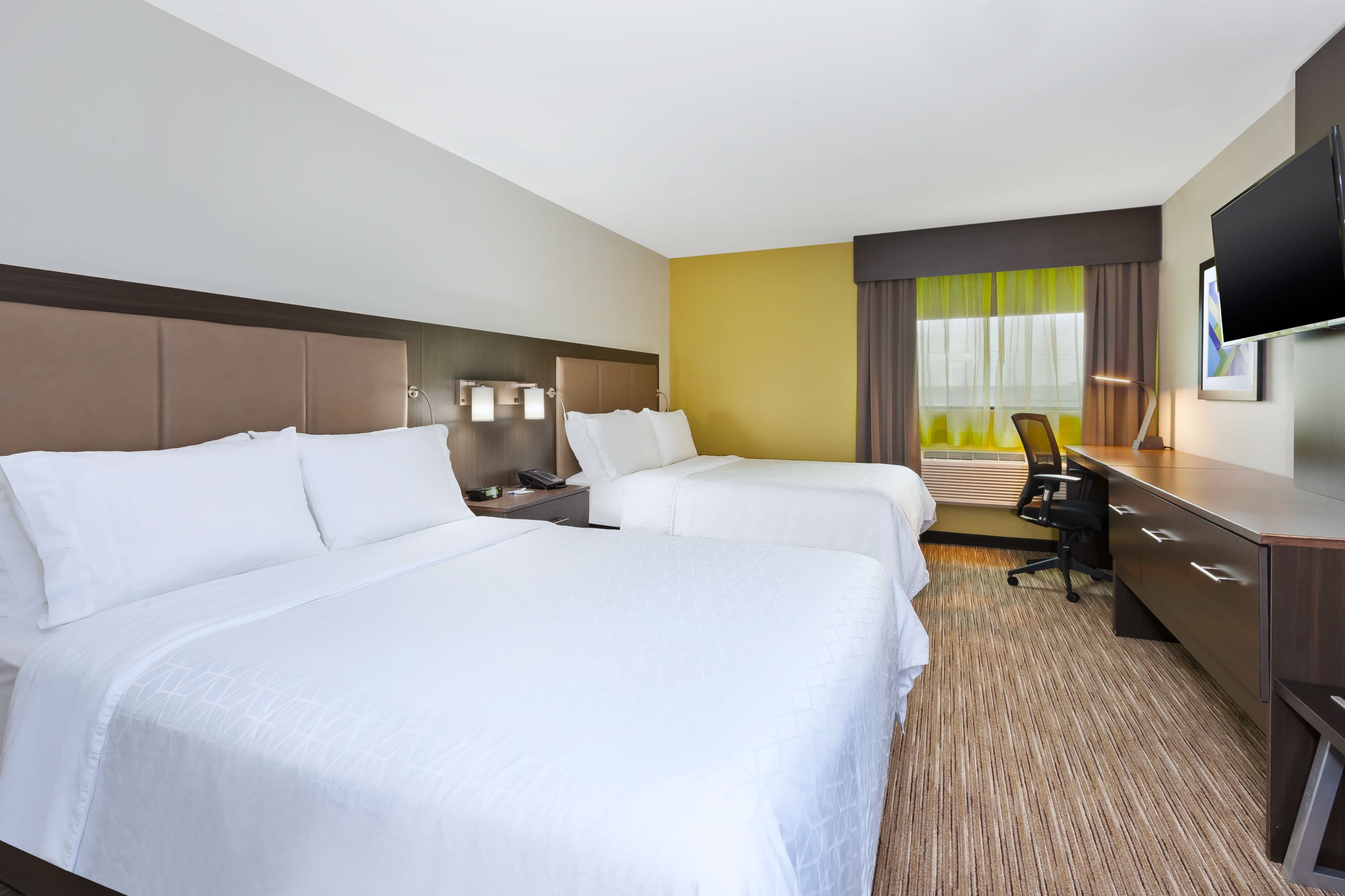Holiday Inn Express Winnipeg Airport - Polo Park — 11