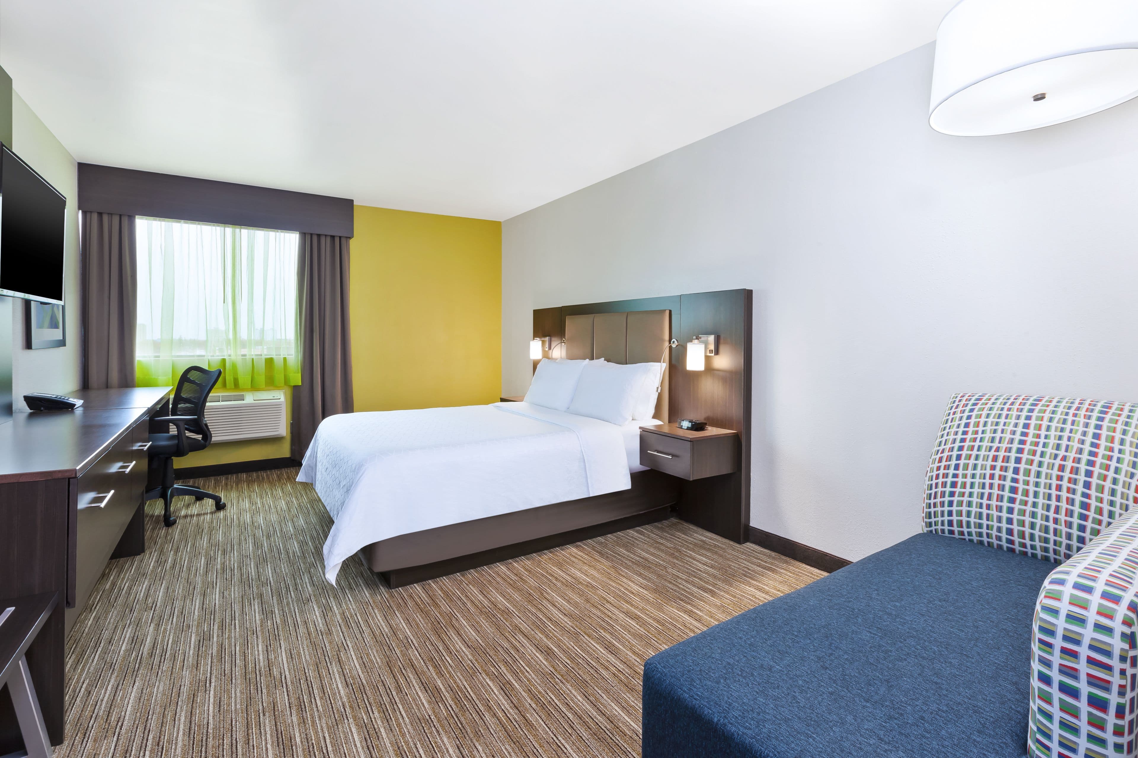 Holiday Inn Express Winnipeg Airport - Polo Park — 9