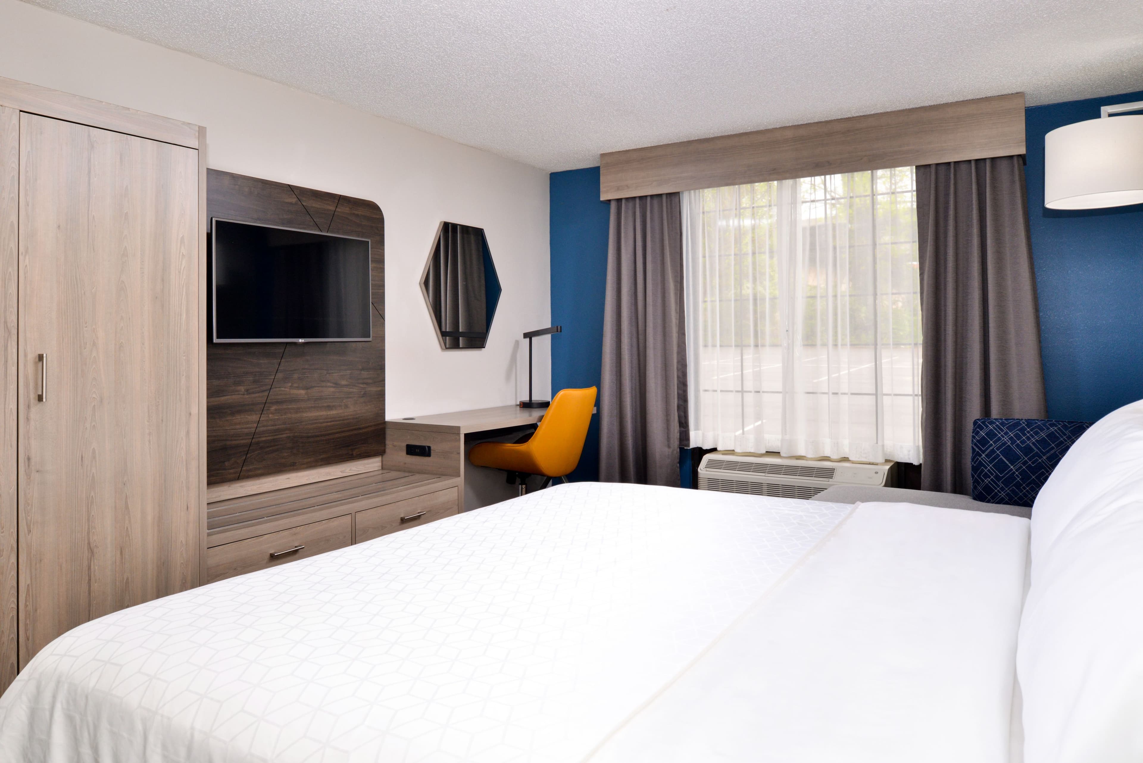 Holiday Inn Express Winston-Salem Medical Ctr Area — 11