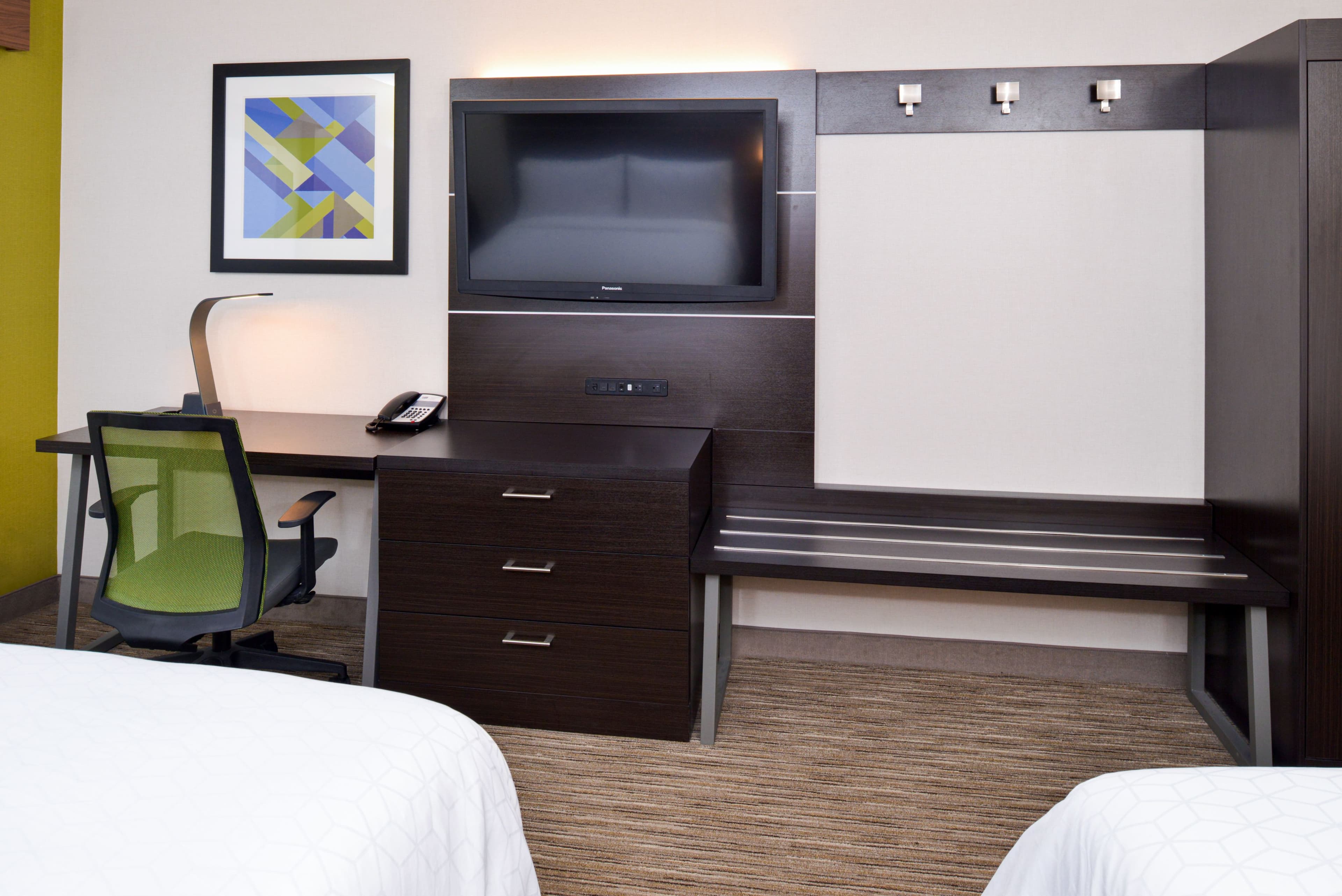 Holiday Inn Express Wixom — 25