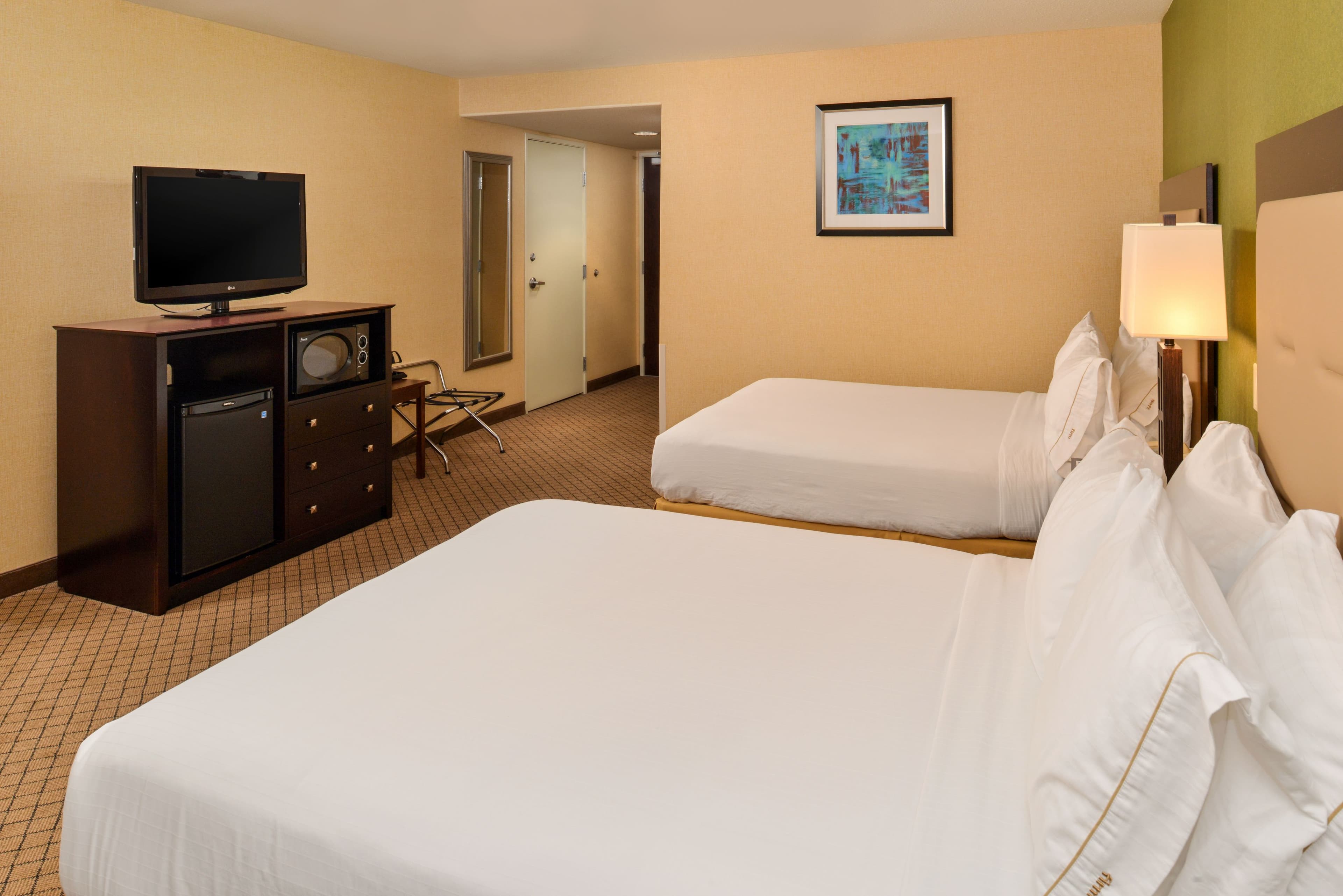 Holiday Inn Express Woodland — 34