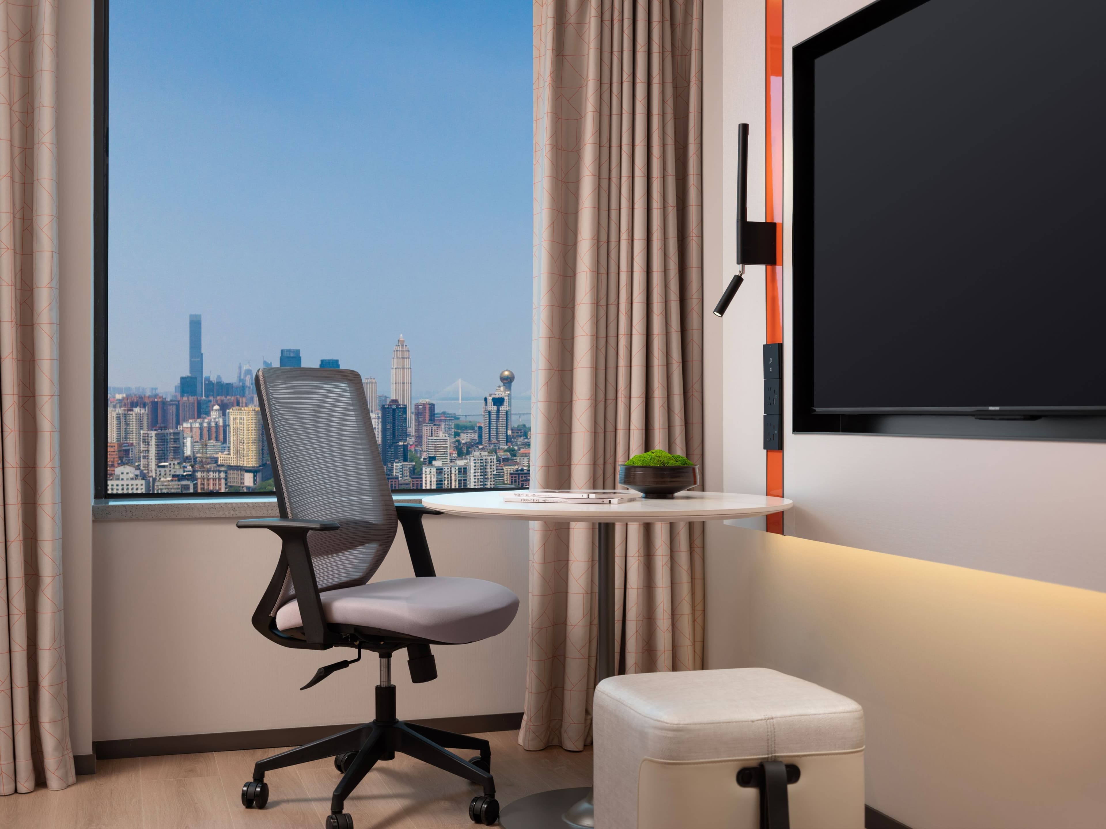 Holiday Inn Express Wuhan Jianghan Road — 8
