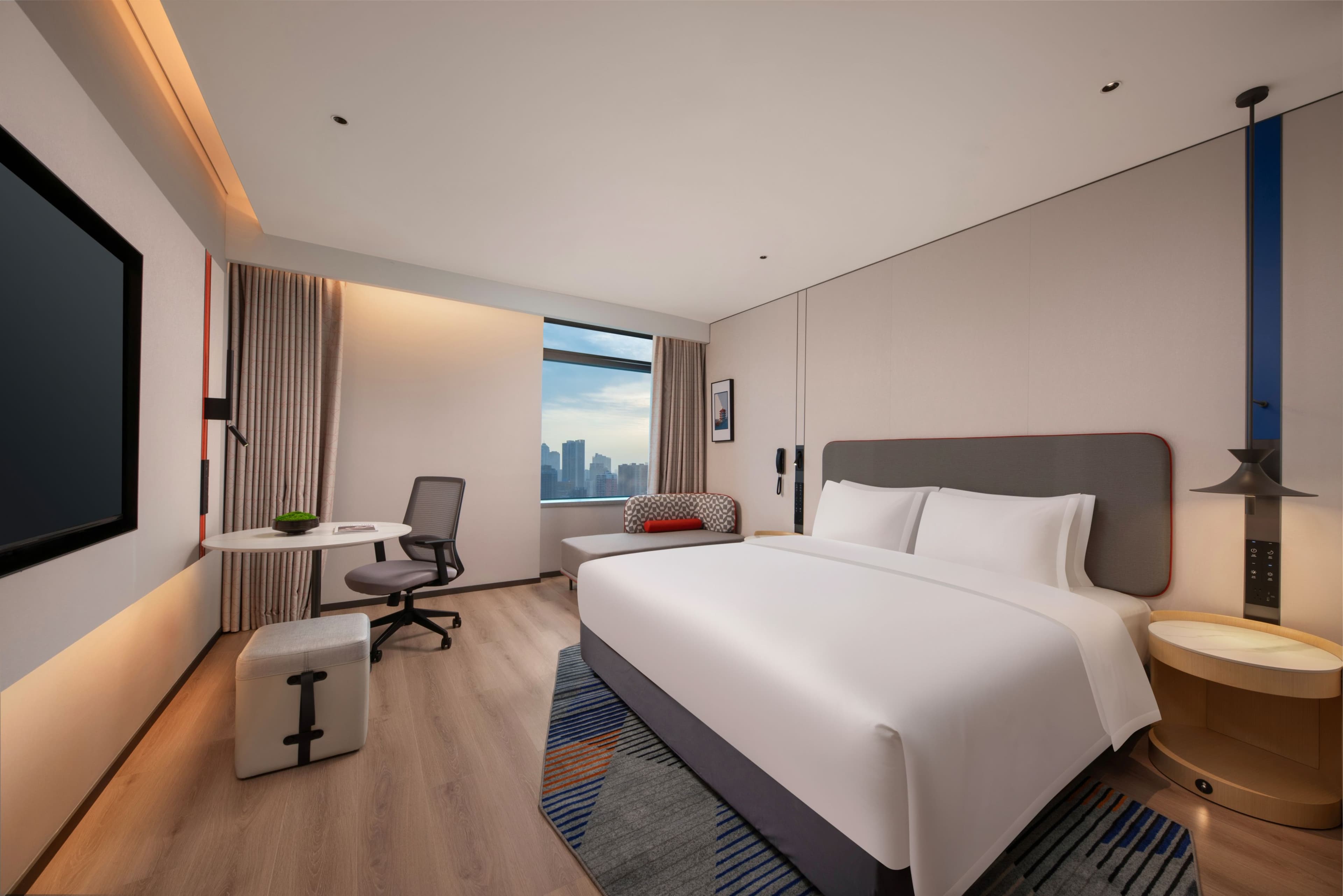 Holiday Inn Express Wuhan Jianghan Road — 7